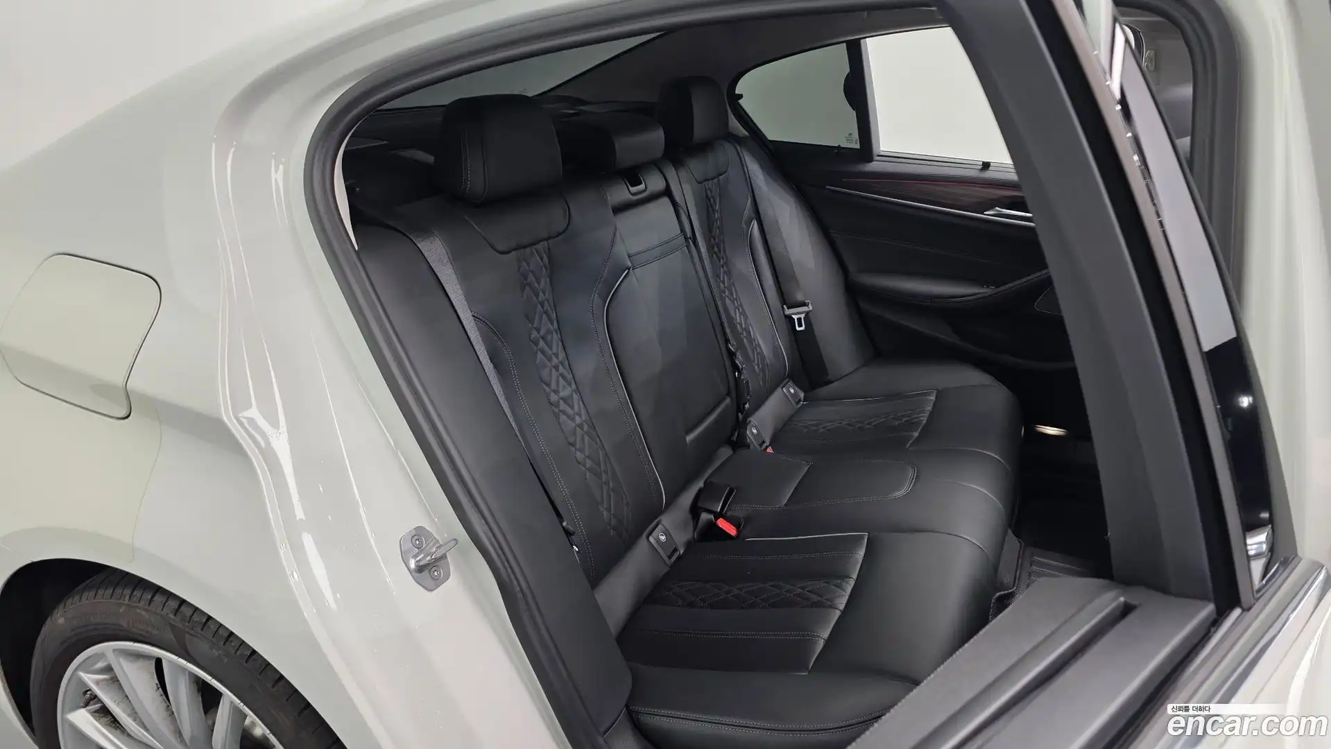5-Series BMW 2023.5-OPTION-015