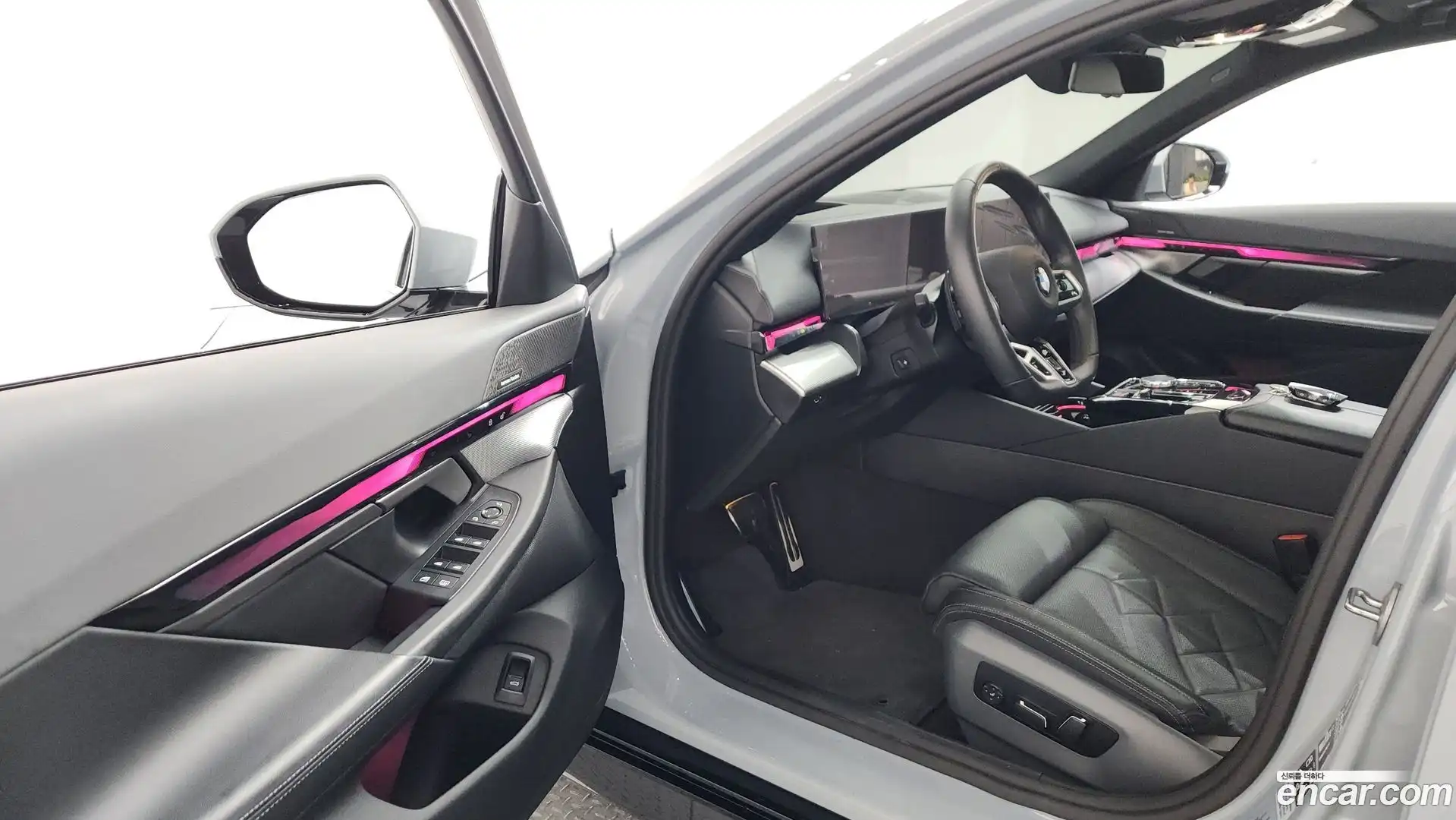 5-Series BMW 2024.9-INNER-010