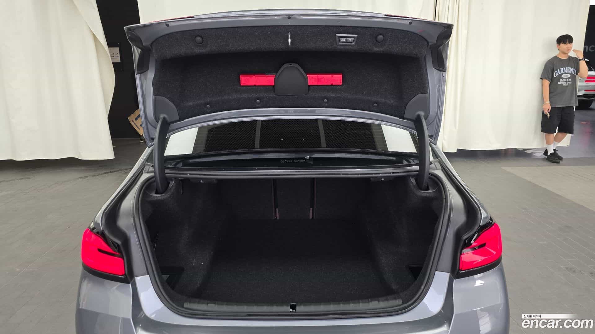 5-Series BMW 2023.6-OPTION-024