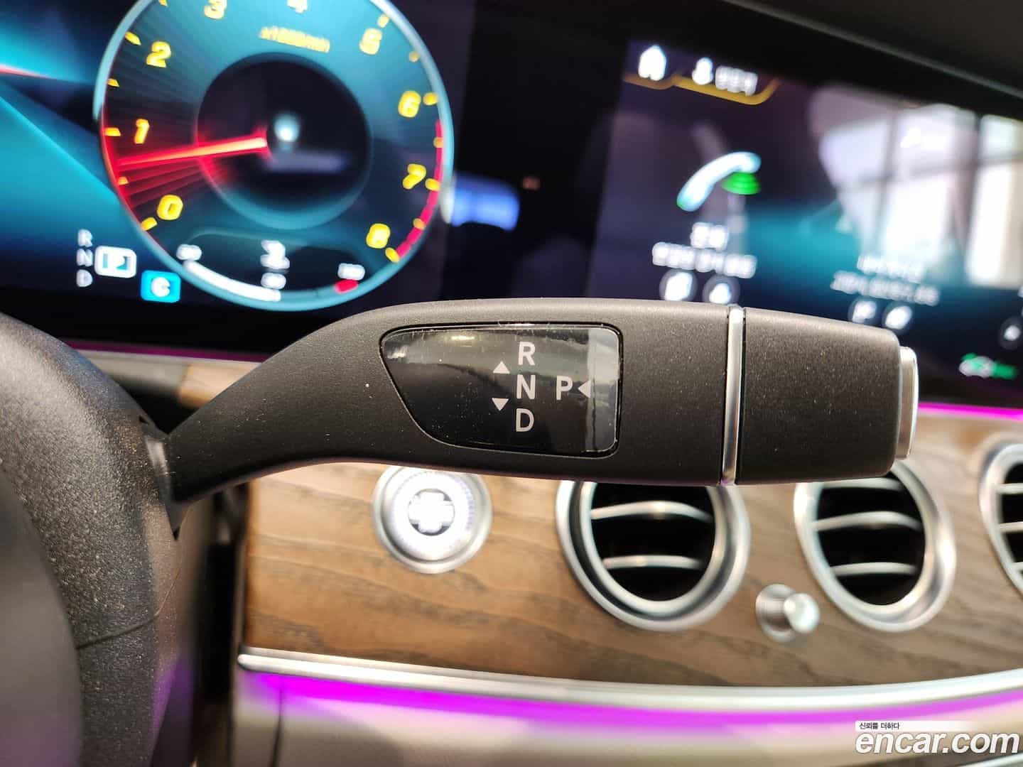 E-Class Mercedes-Benz 2021.2-INNER-009