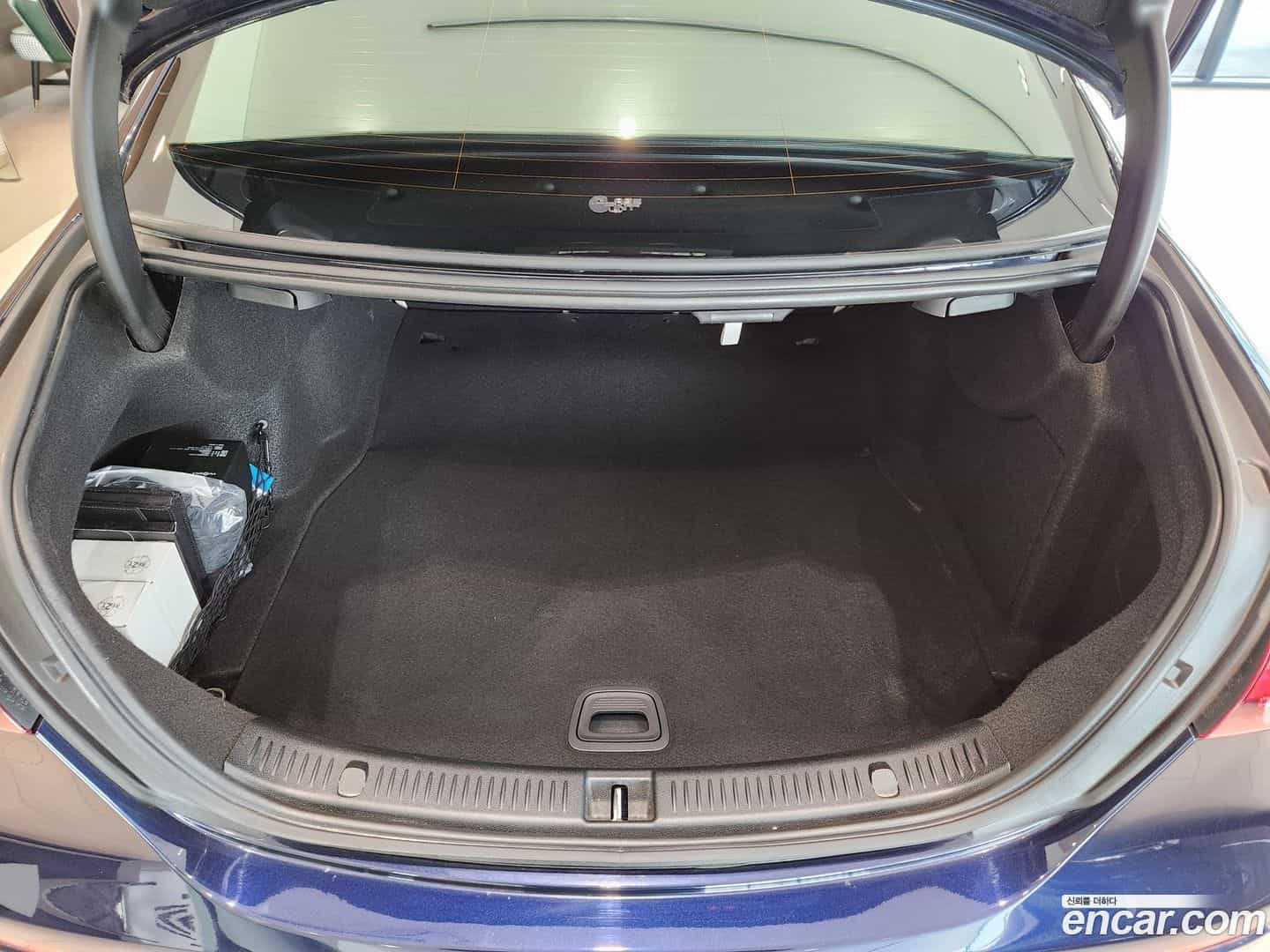 E-Class Mercedes-Benz 2021.2-OPTION-023