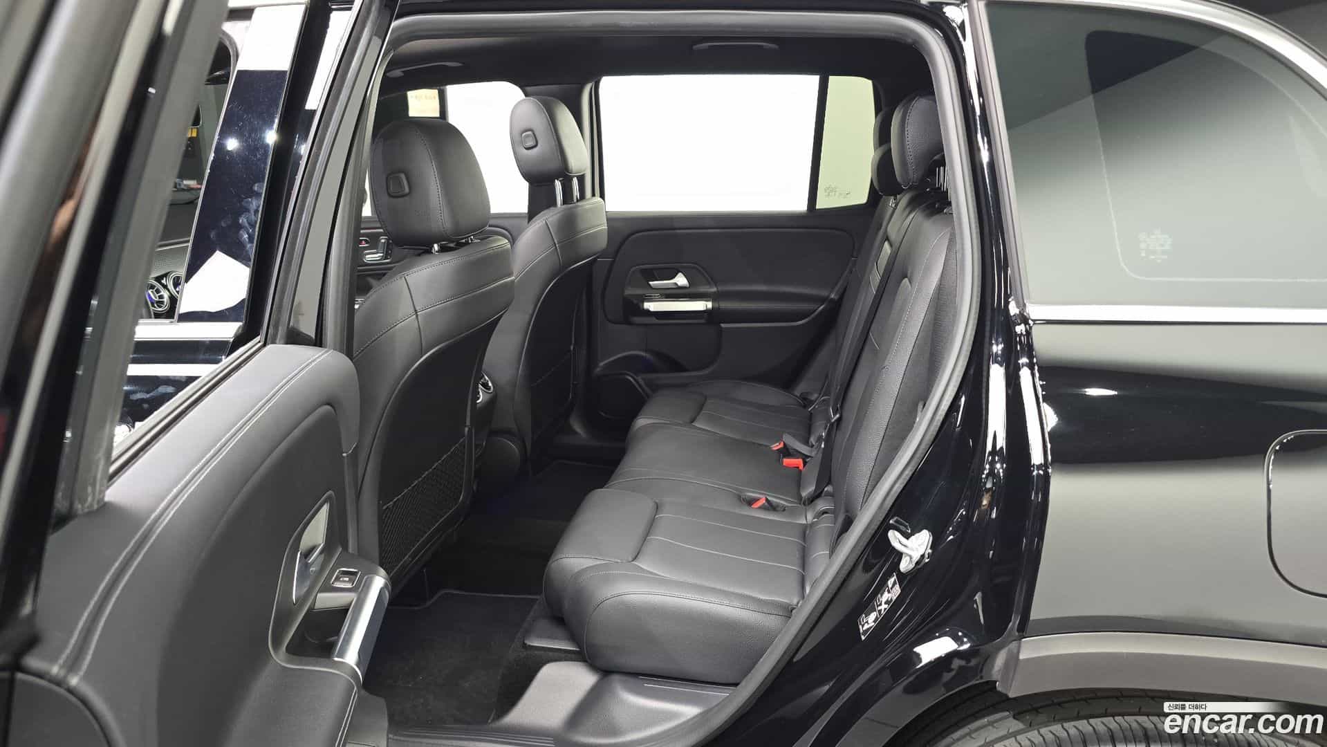 GLB-Class Mercedes-Benz 2021.4-OPTION-015