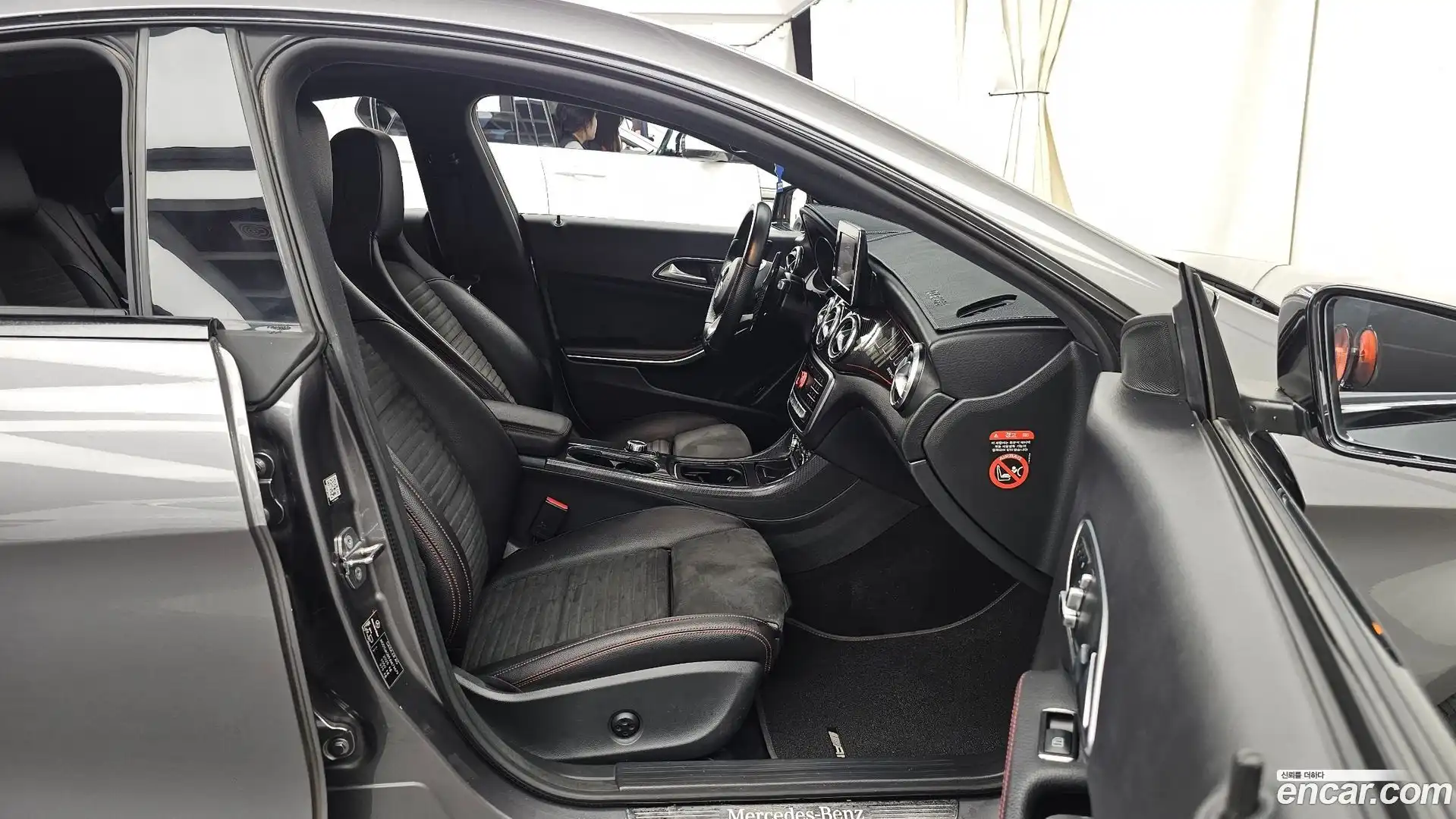 CLA-Class Mercedes-Benz 2018.5-OPTION-015