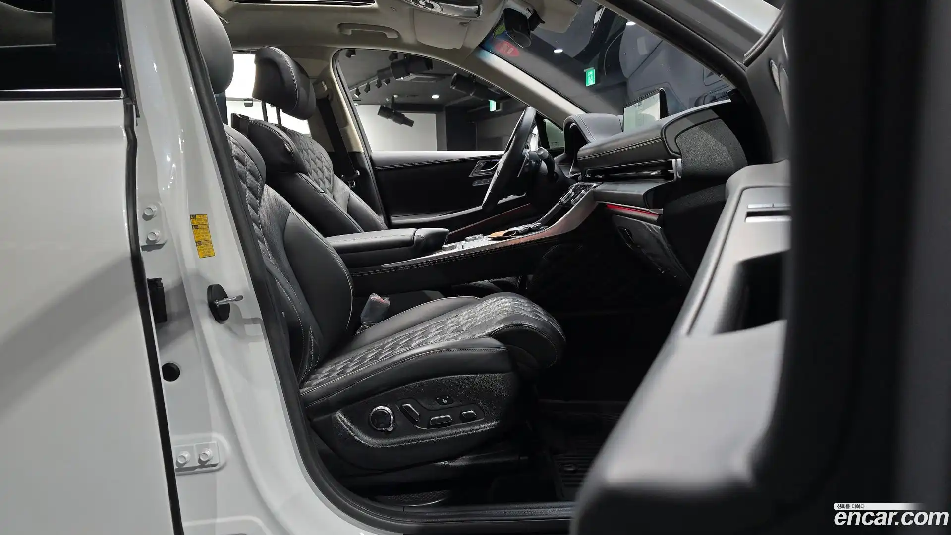 GV80 Genesis 2022.9-INNER-036
