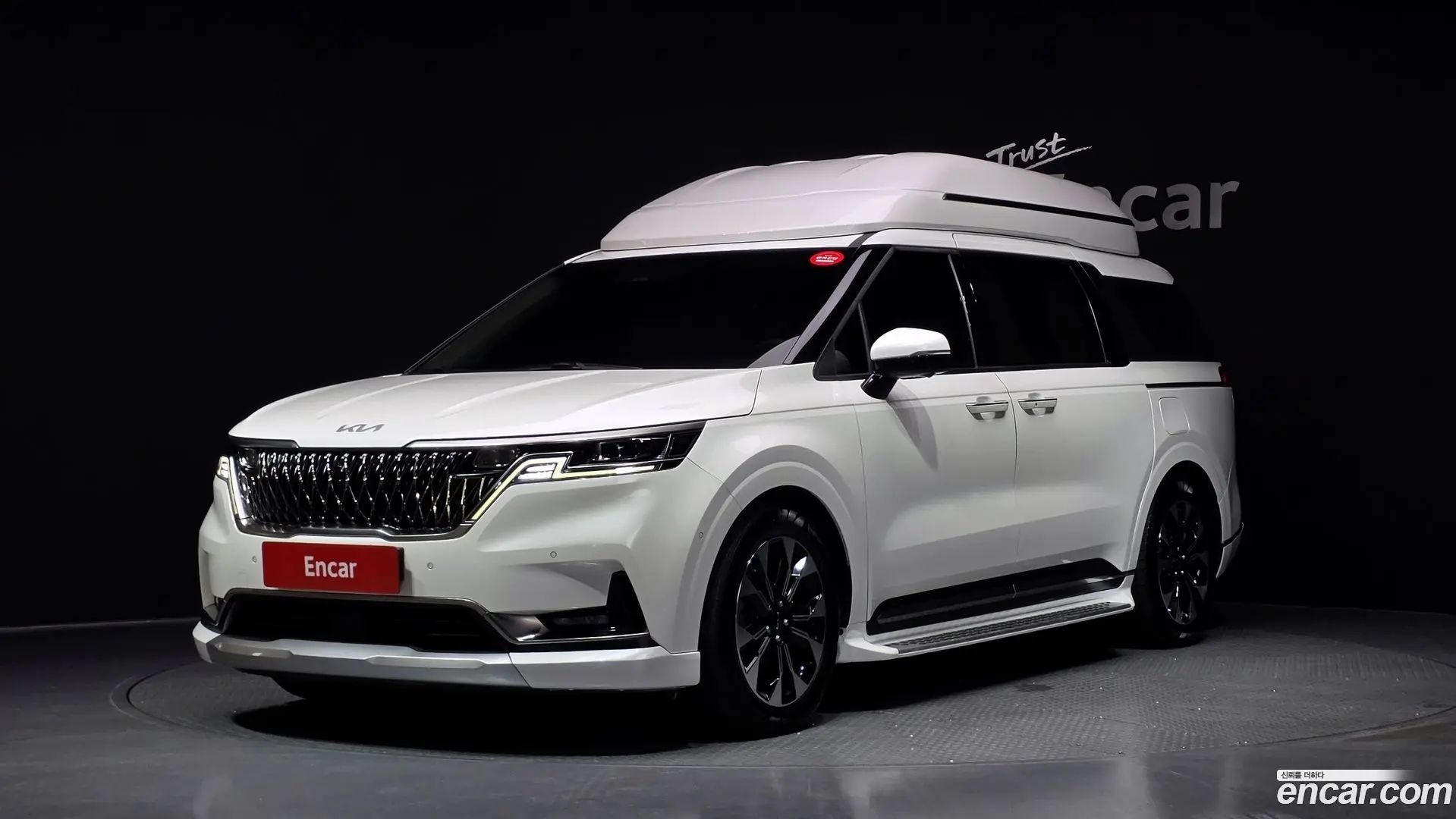 Main__Slider__Photo:Canival Kia 2022.9-0