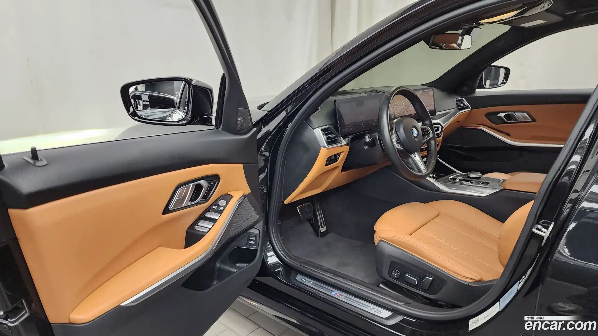 3-Series BMW 2024.0-INNER-010
