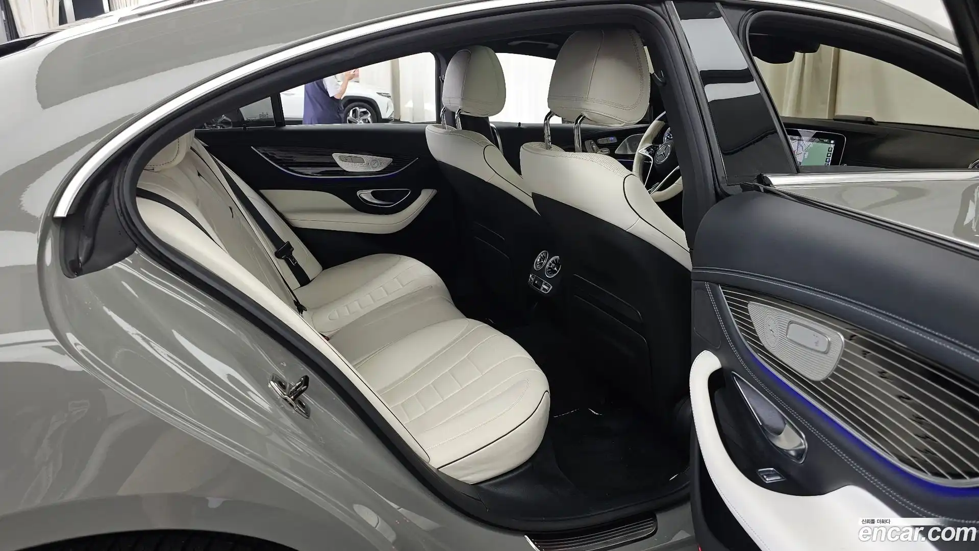 CLS-Class Mercedes-Benz 2022.2-OPTION-016