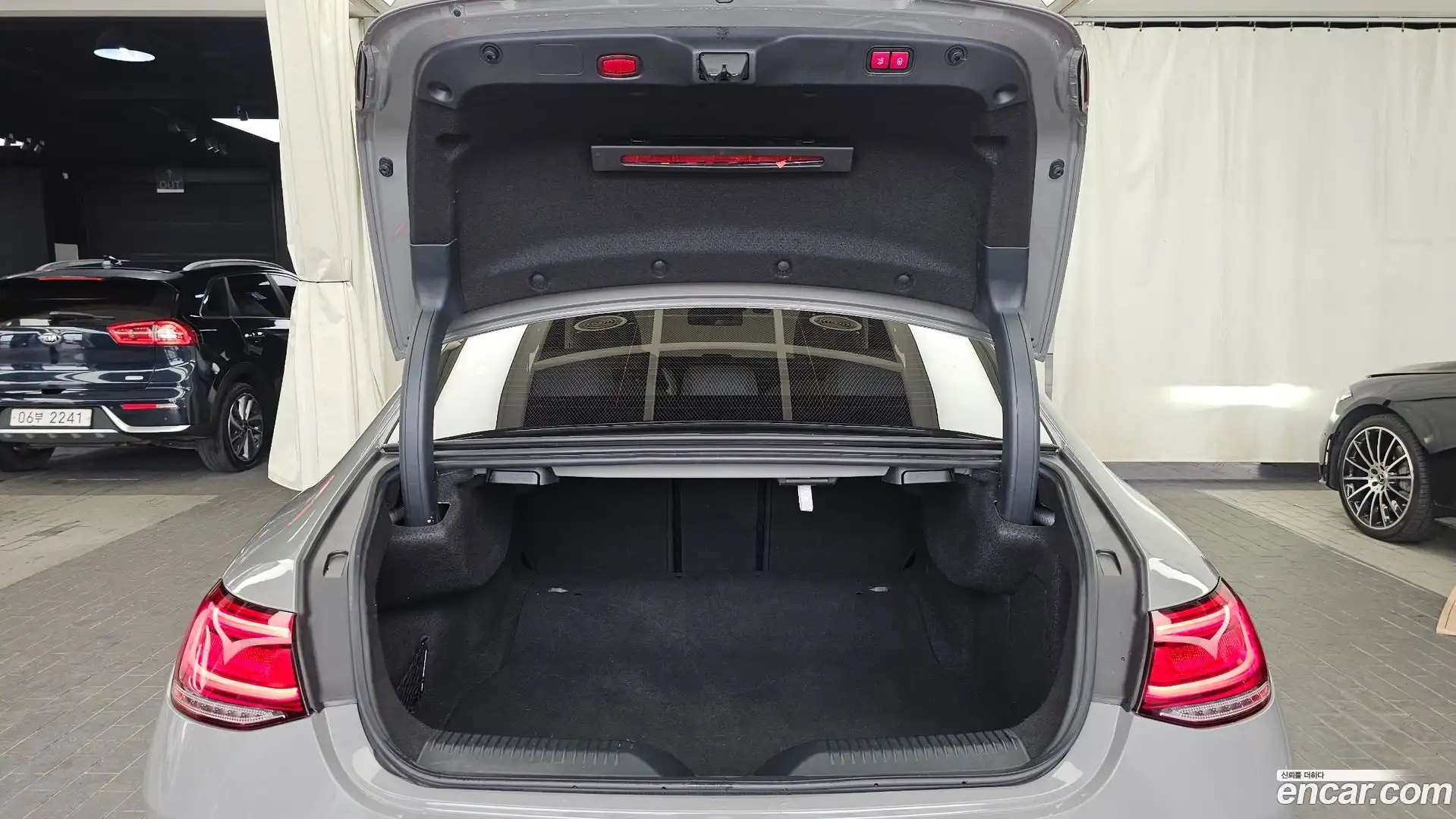 CLS-Class Mercedes-Benz 2022.2-OPTION-024