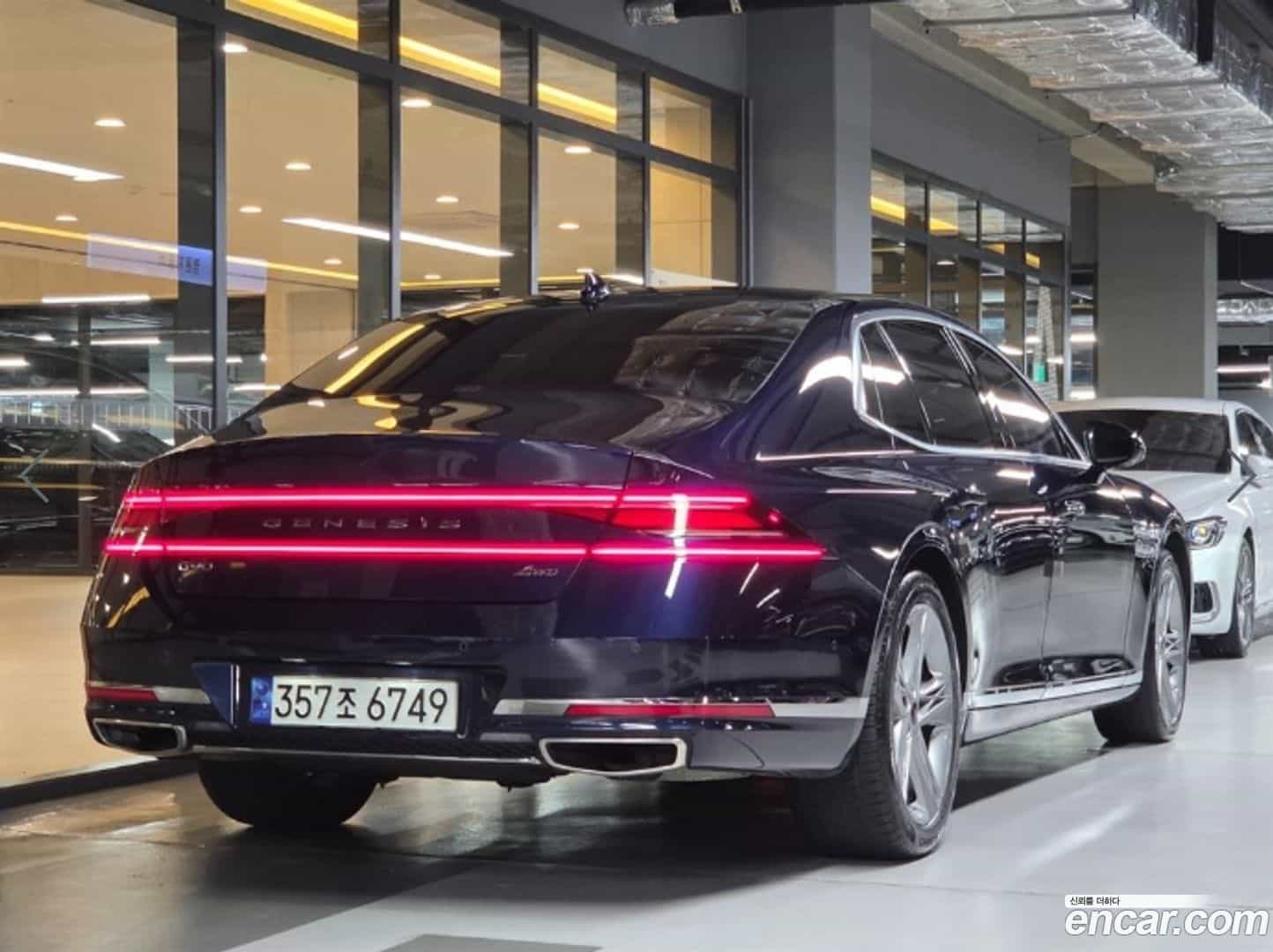 G90 Genesis 2023.8-OUTER-002