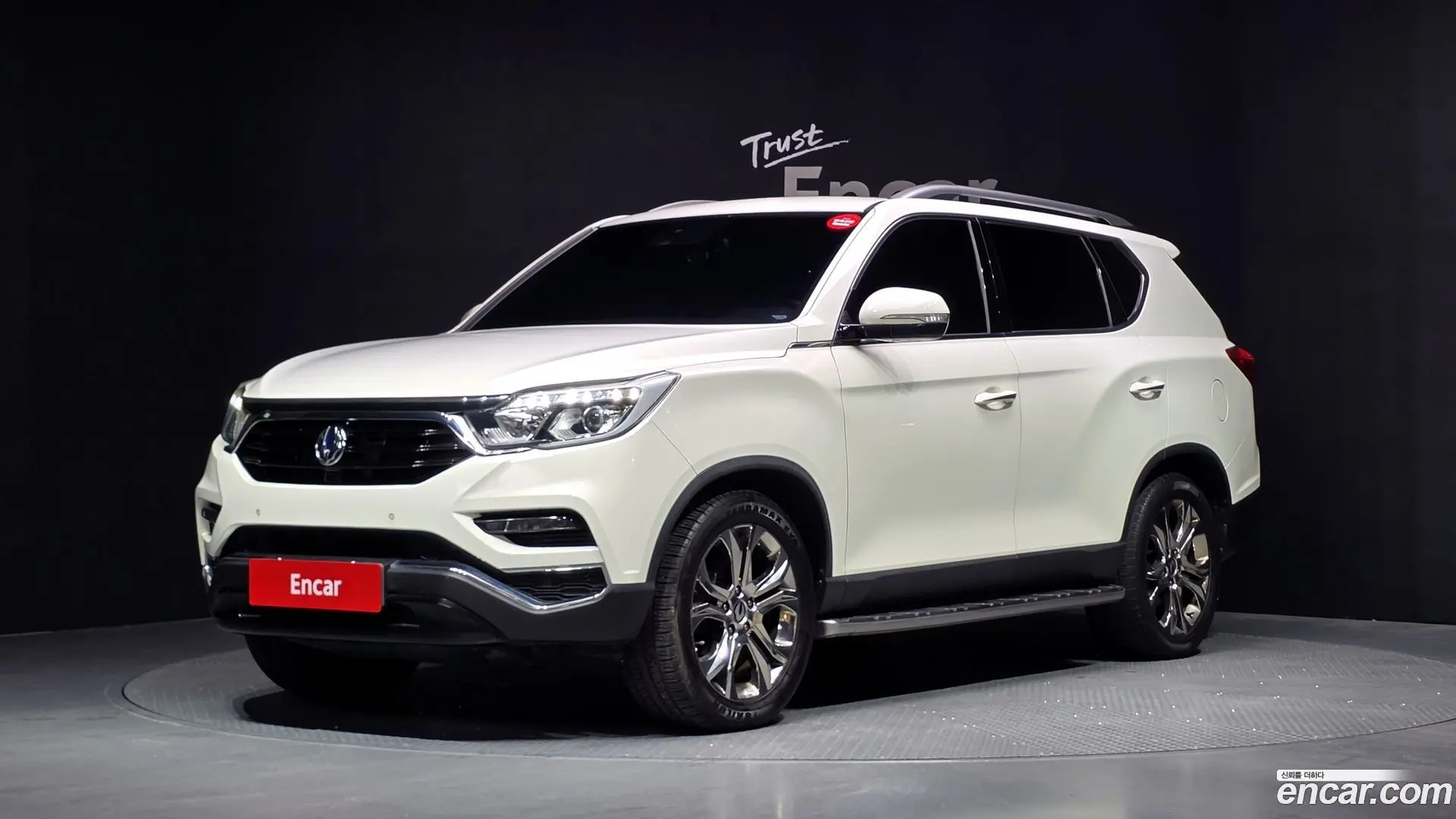 Main__Slider__Photo:Rexton KG Mobility 2017.10-0