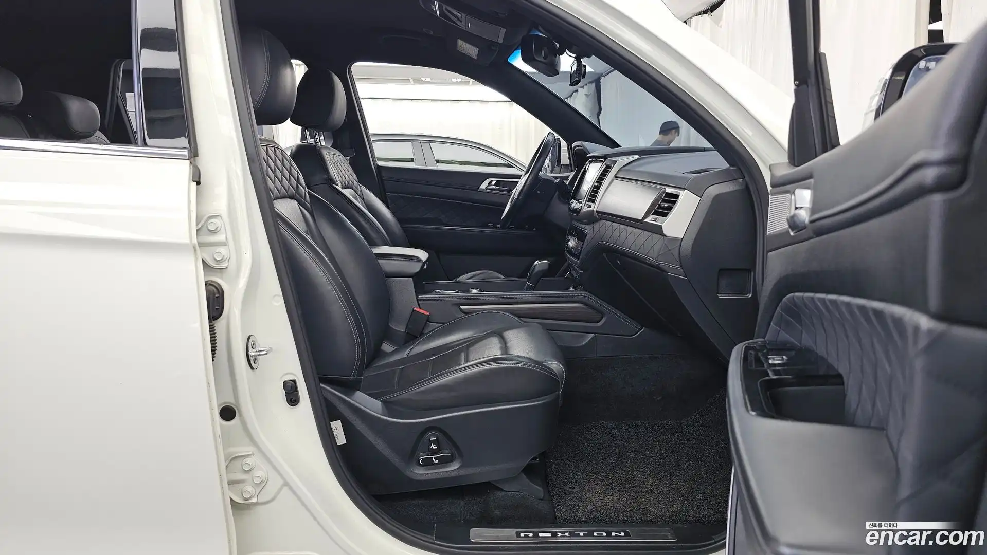 Rexton KG Mobility 2017.10-OPTION-015