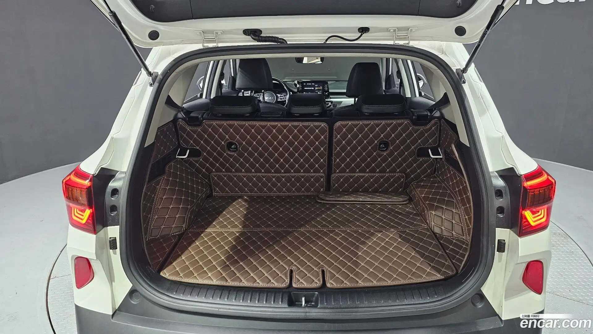Seltos Kia 2019.8-OPTION-024