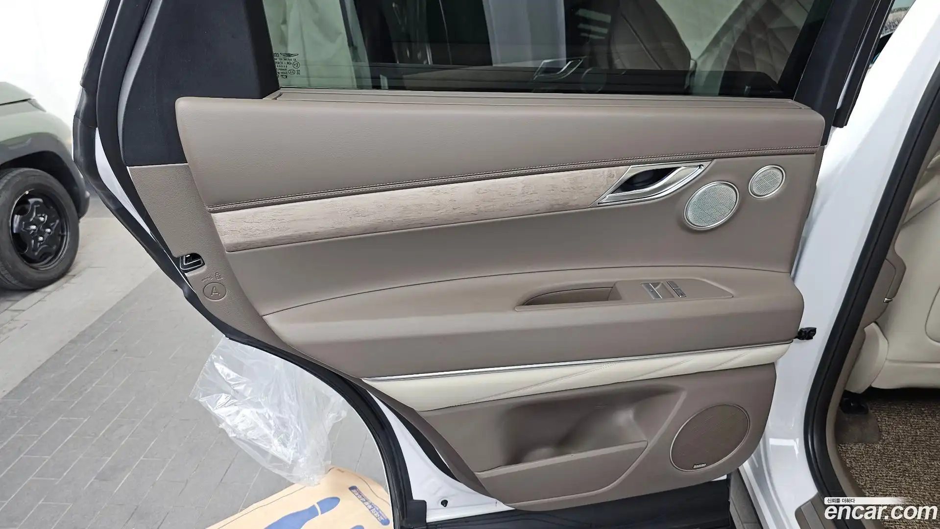 GV80 Genesis 2023.3-INNER-035
