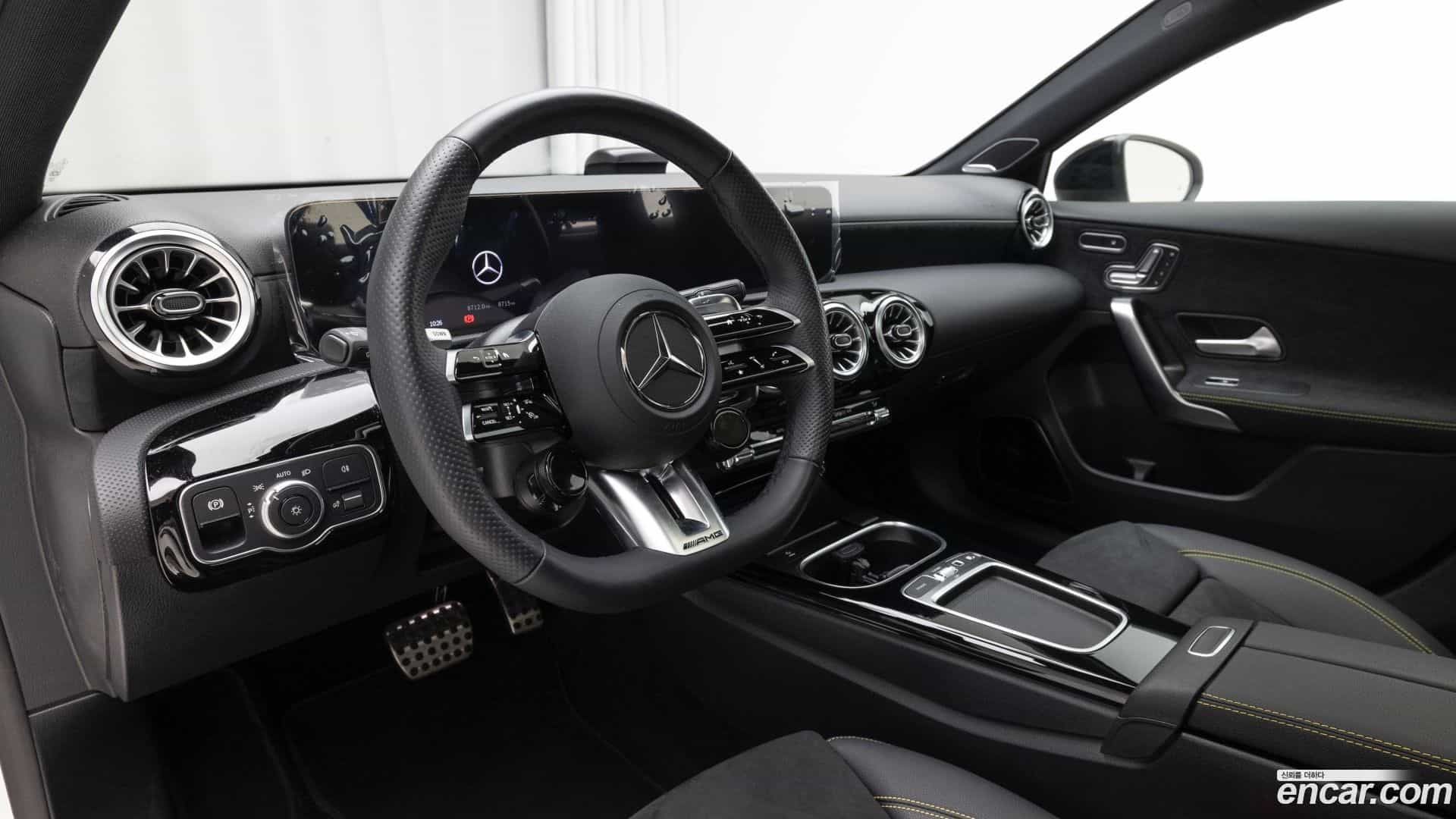 A-Class Mercedes-Benz 2025.8-OPTION-017