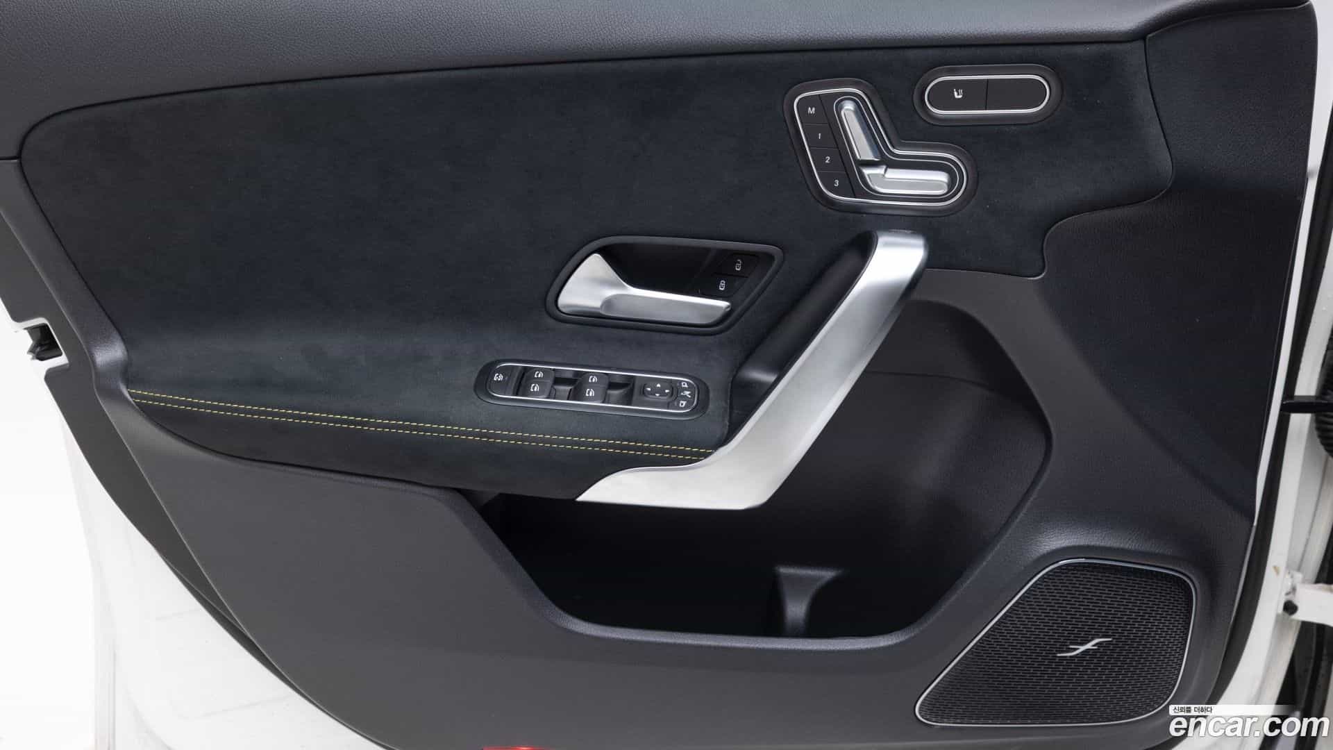 A-Class Mercedes-Benz 2025.8-OPTION-019