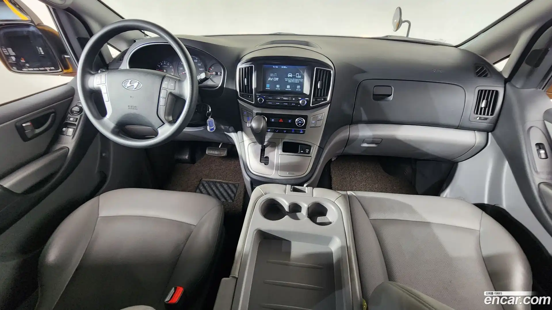 Starex Hyundai 2020.11-INNER-007