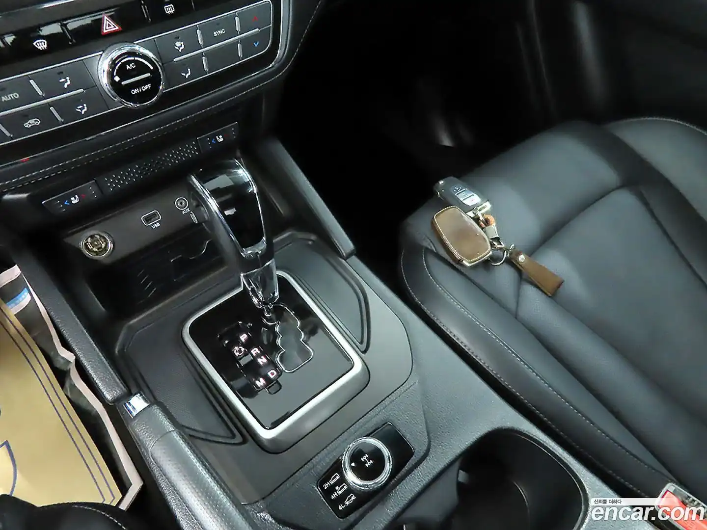 Rexton KG Mobility 2018.3-INNER-009