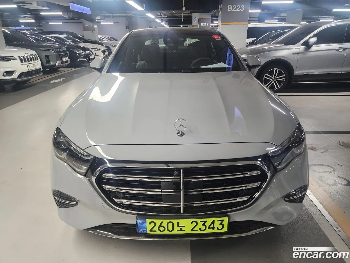 Main__Slider__Photo:E-Class Mercedes-Benz 2025.11-0
