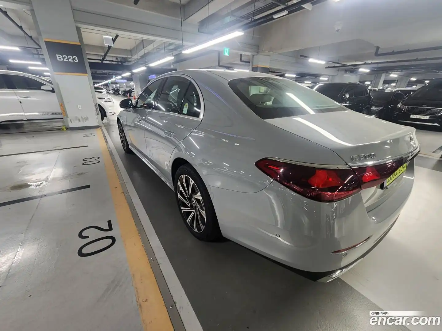 E-Class Mercedes-Benz 2025.11-OUTER-003