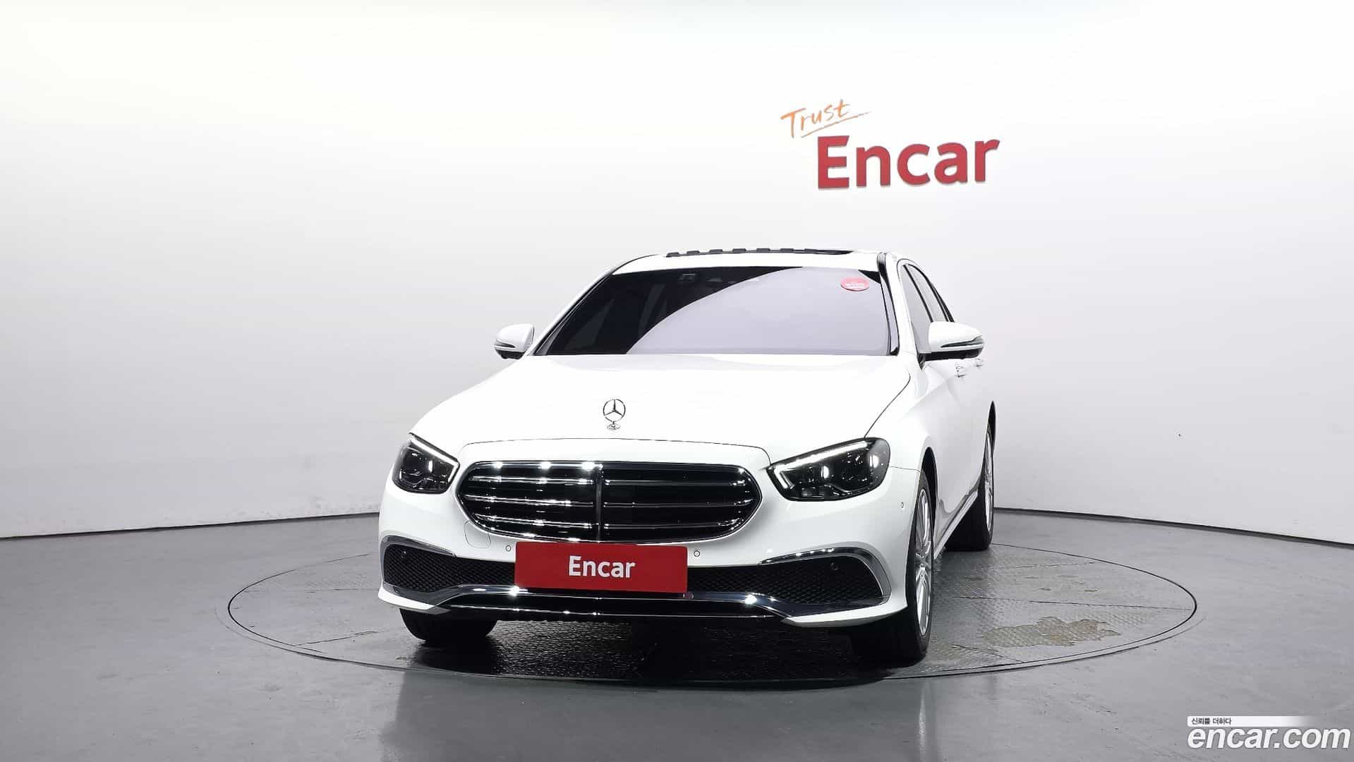 E-Class Mercedes-Benz 2023.9-OUTER-003