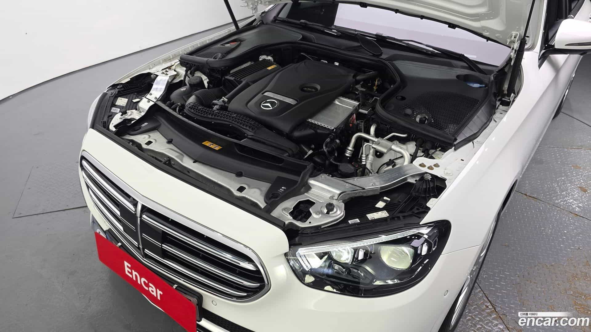 E-Class Mercedes-Benz 2023.9-OUTER-006
