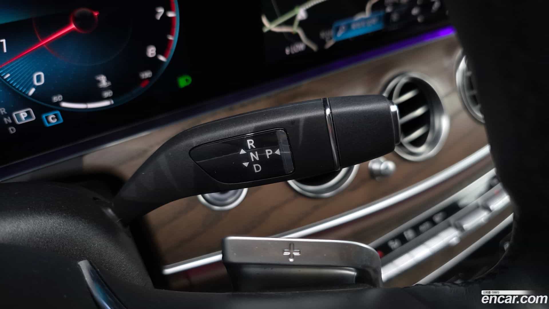 E-Class Mercedes-Benz 2023.9-INNER-009