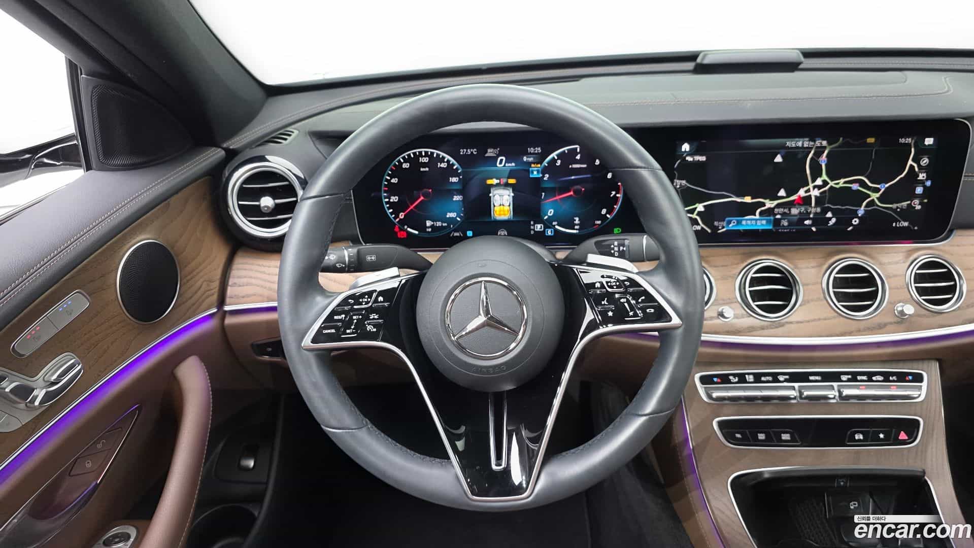 E-Class Mercedes-Benz 2023.9-OPTION-018