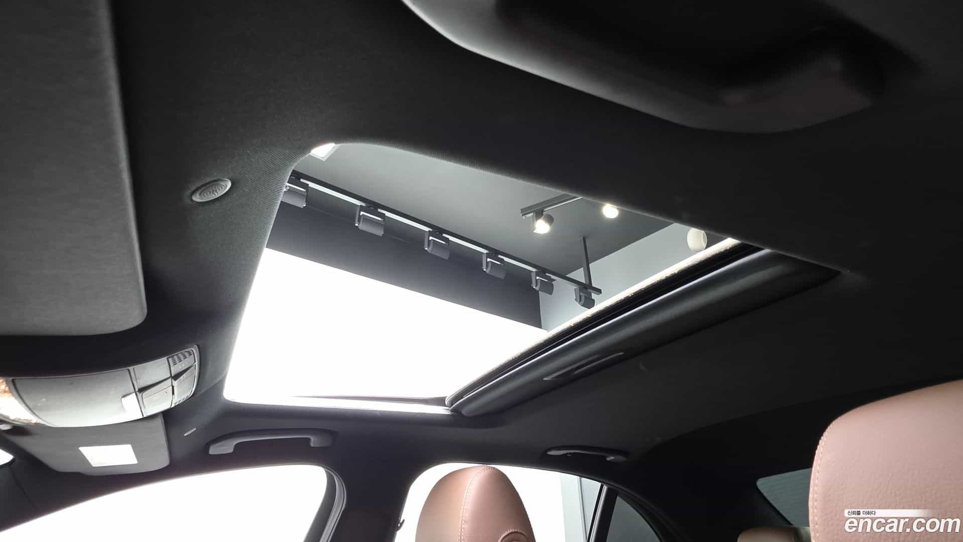 E-Class Mercedes-Benz 2023.9-OPTION-022