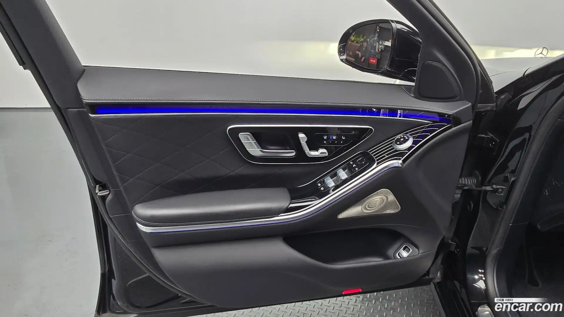 S-Class Mercedes-Benz 2023.3-INNER-034