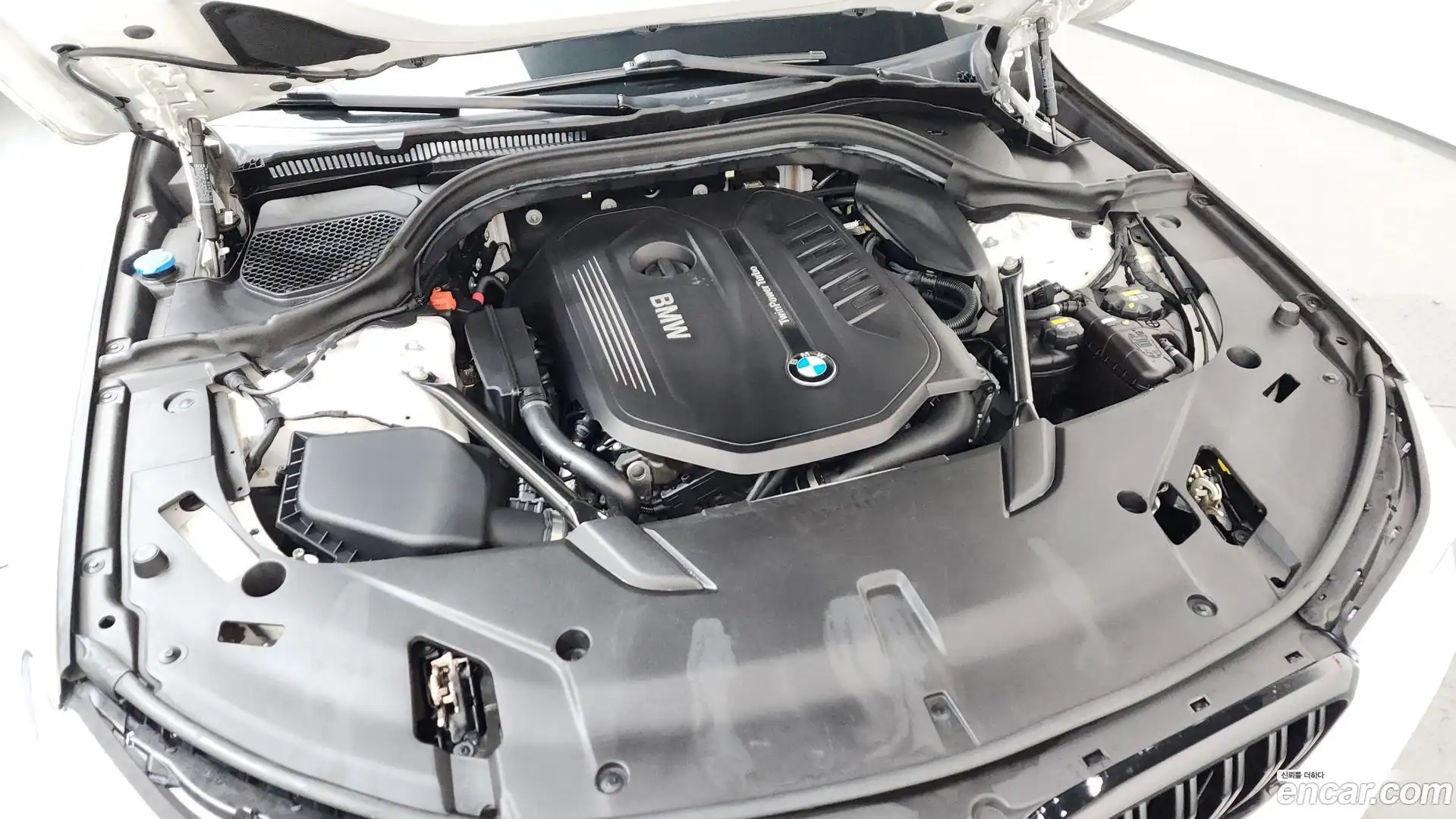 Gran Turismo BMW 2018.2-OUTER-006