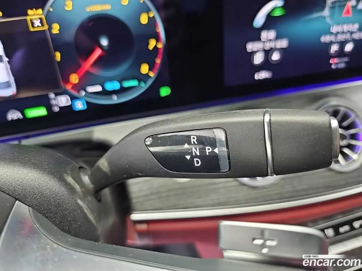 CLS-Class Mercedes-Benz 2023.4-INNER-008