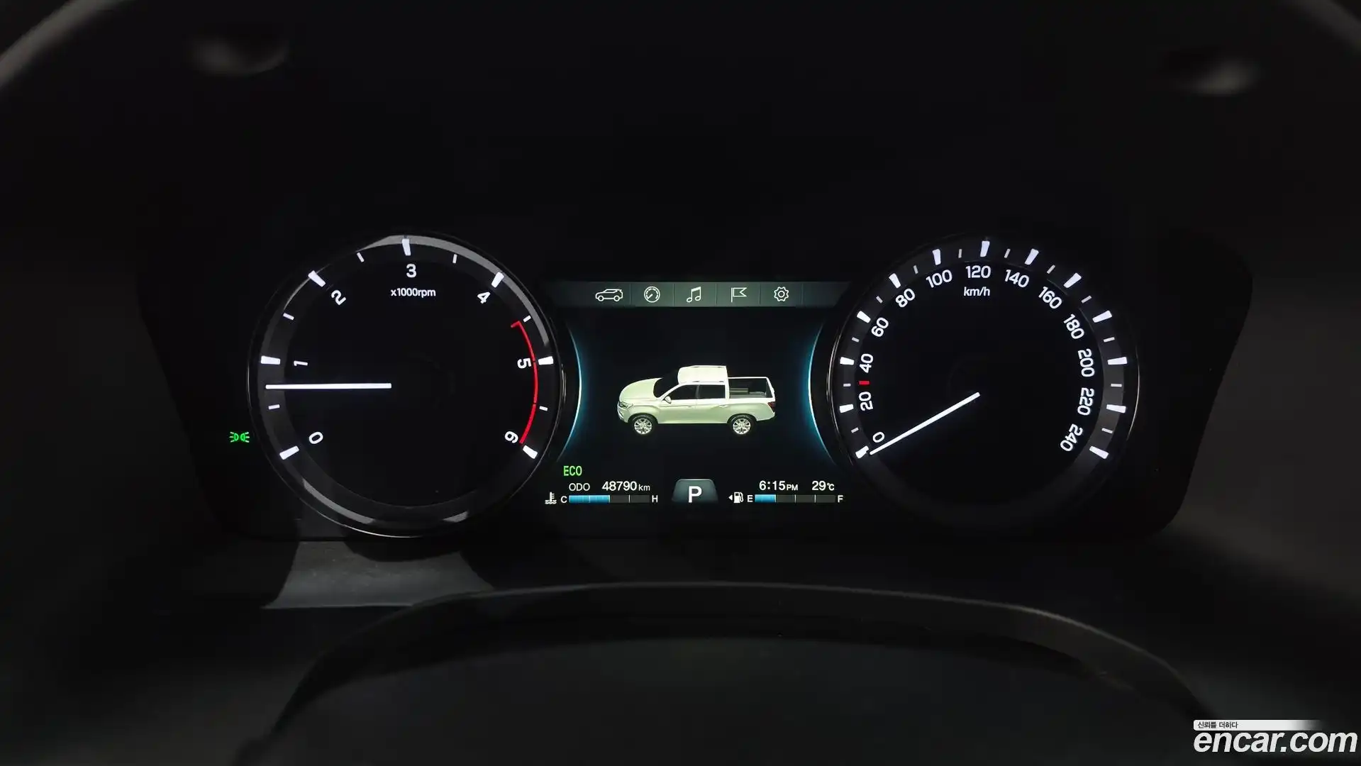 Rexton KG Mobility 2021.0-INNER-008