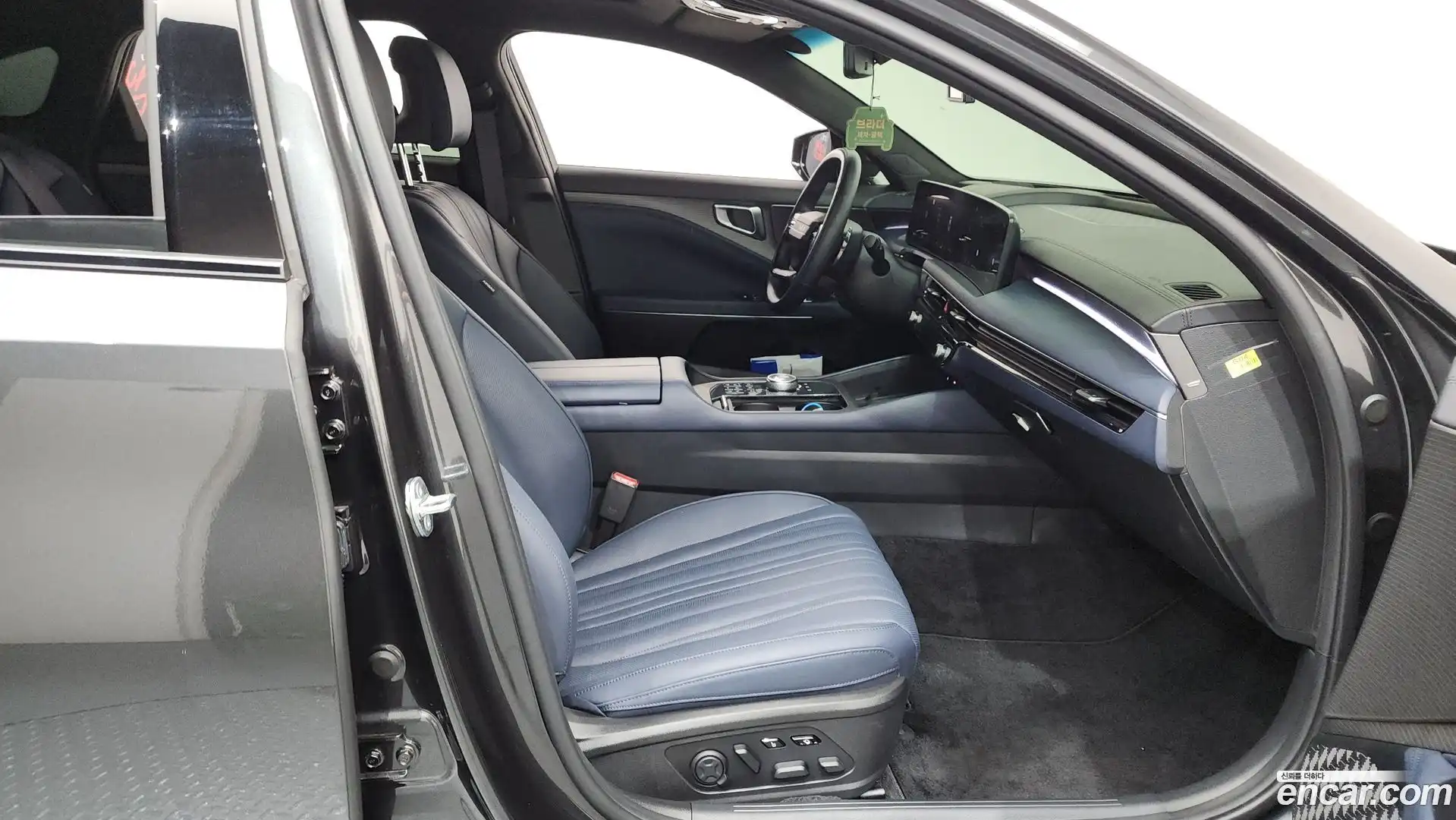 K8 Kia 2025.2-INNER-036