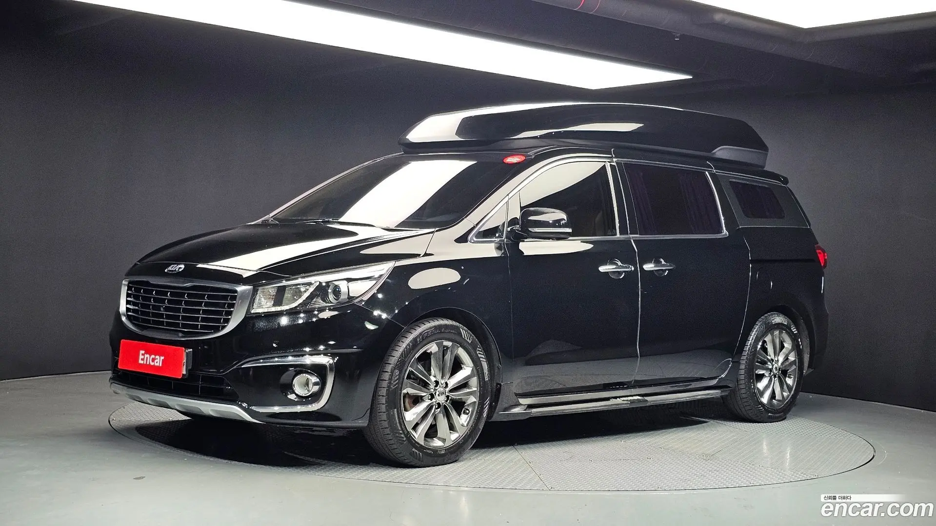 Main__Slider__Photo:Canival Kia 2015.11-0