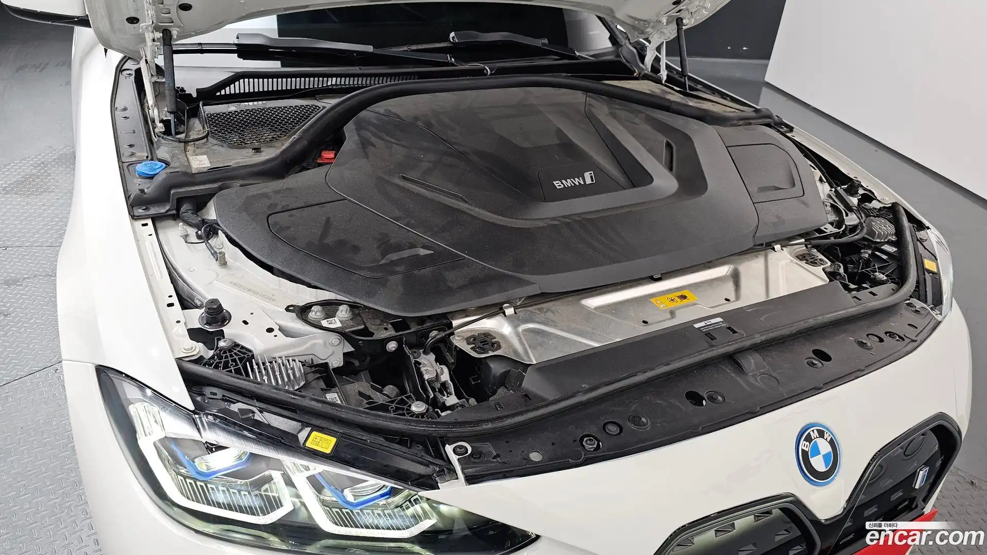 i4 BMW 2024.5-OUTER-006