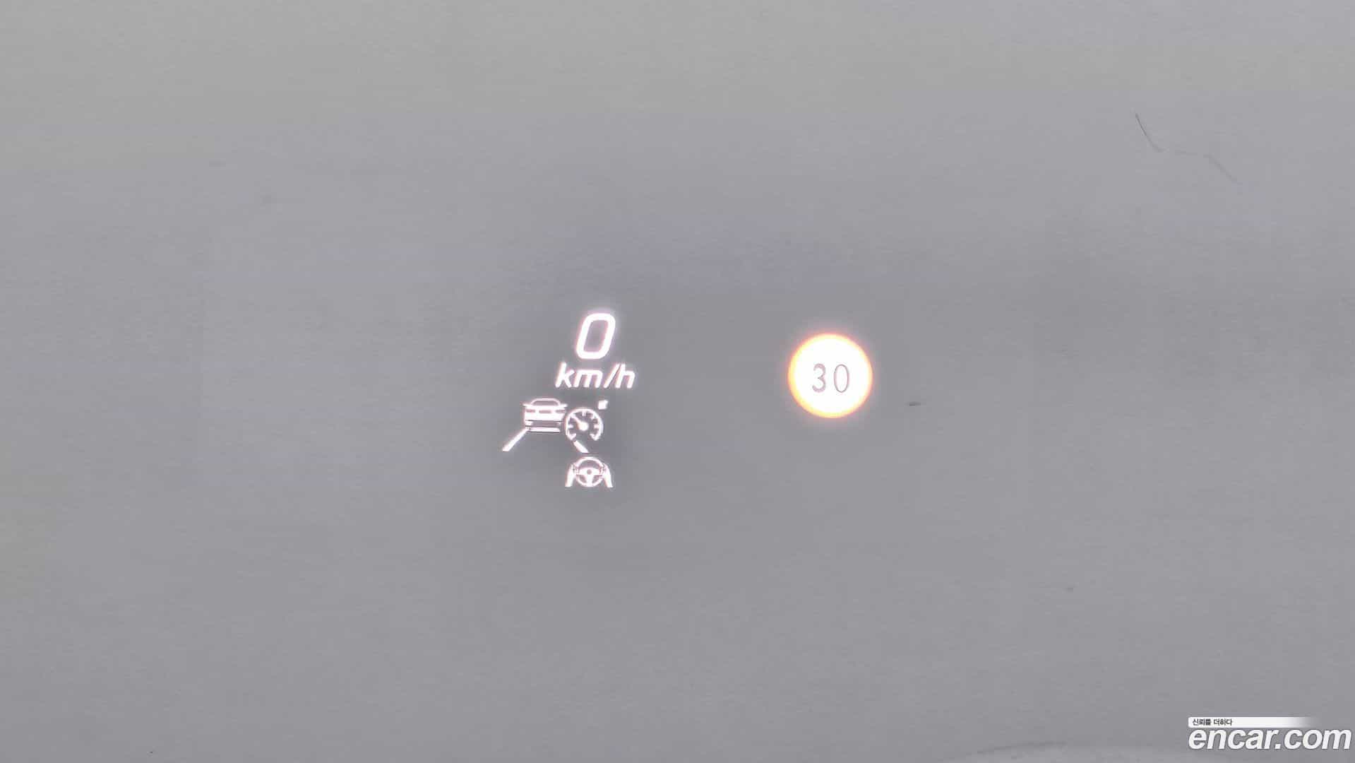 E-Class Mercedes-Benz 2022.9-OPTION-043
