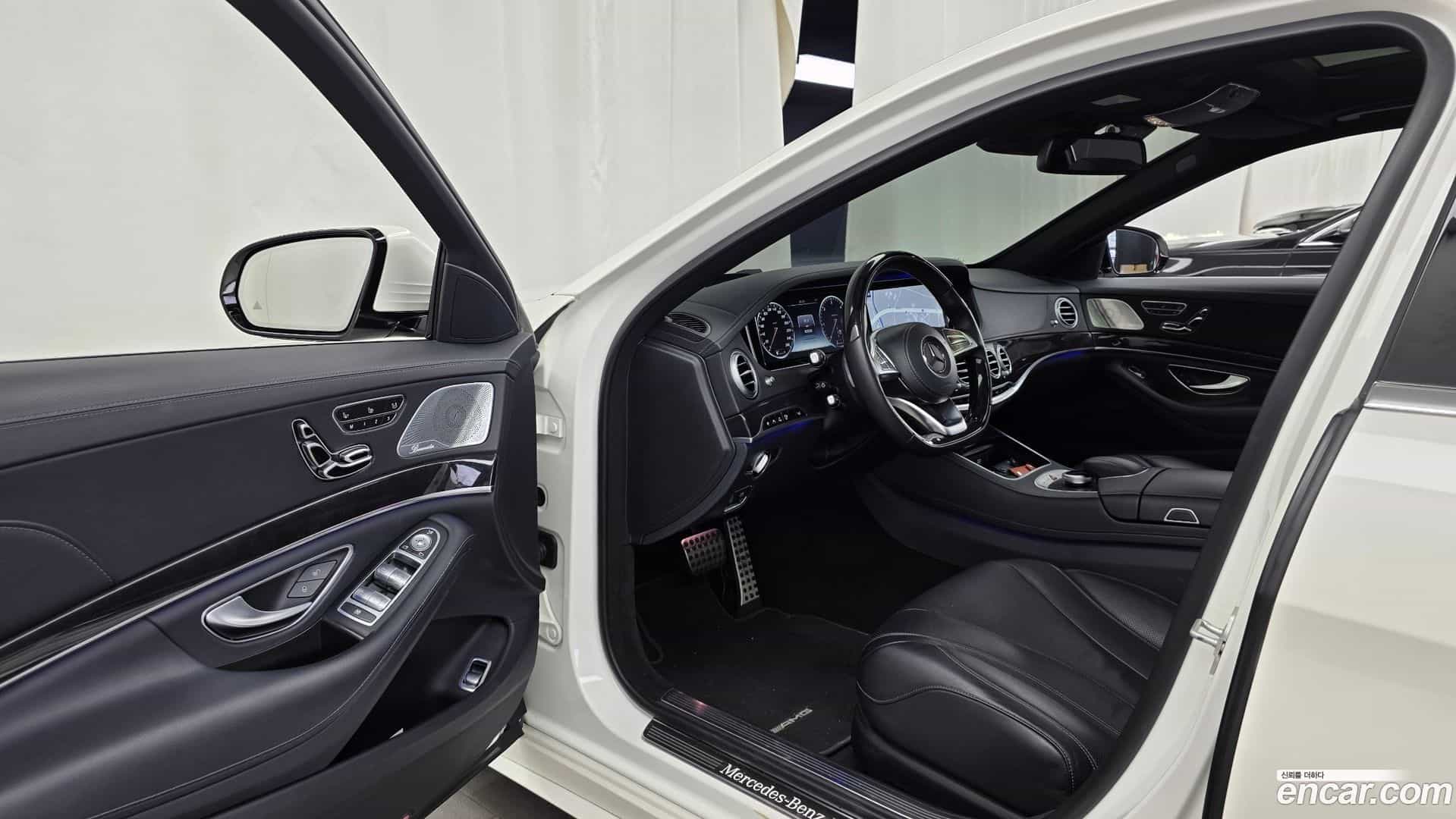 S-Class Mercedes-Benz 2017.0-INNER-010