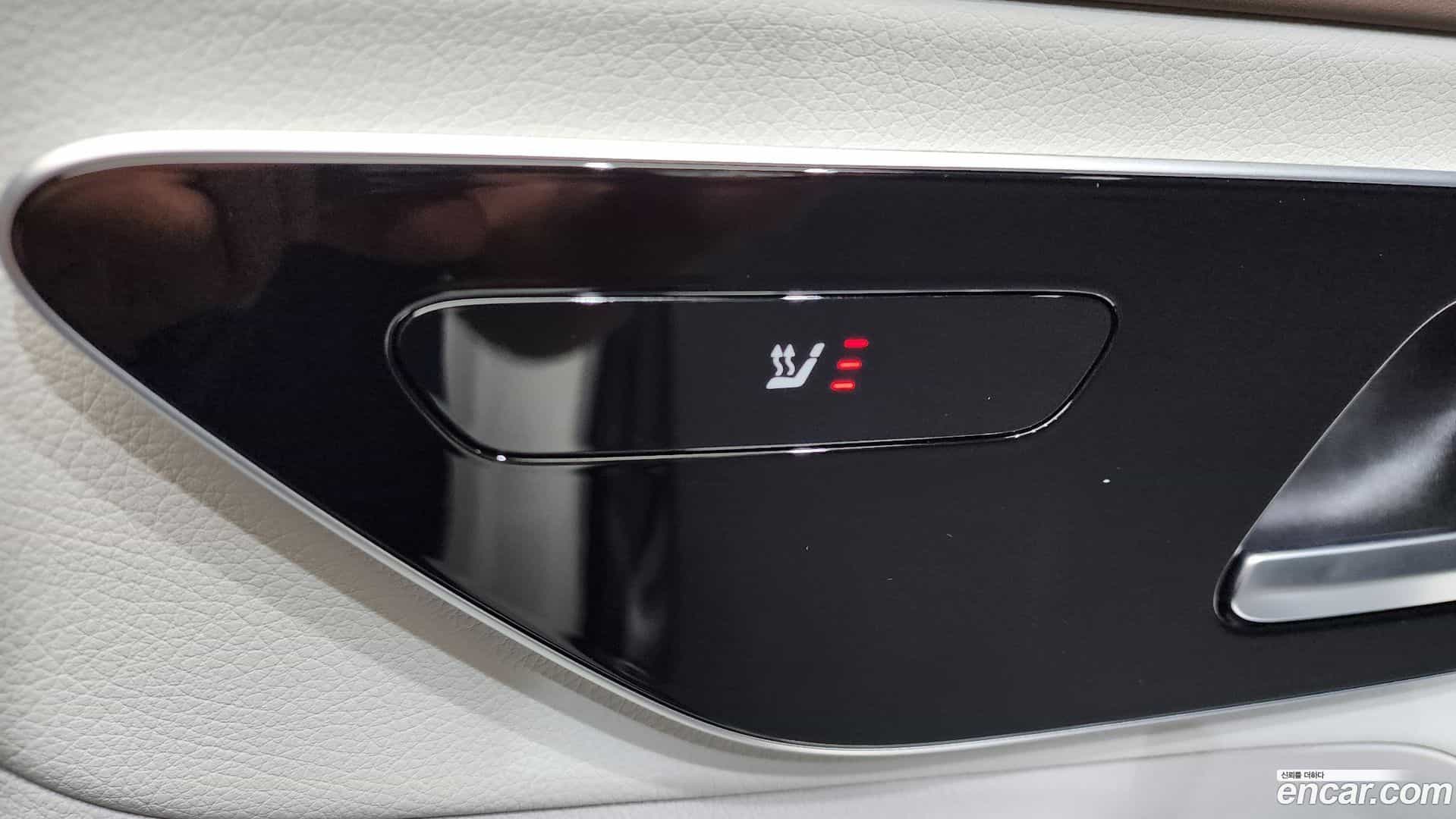 EQE Mercedes-Benz 2023.10-OPTION-023