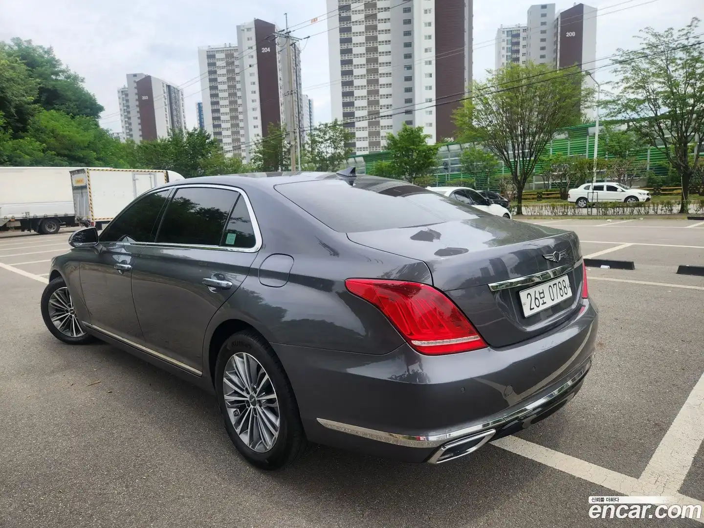 EQ900 Genesis 2016.5-OUTER-003
