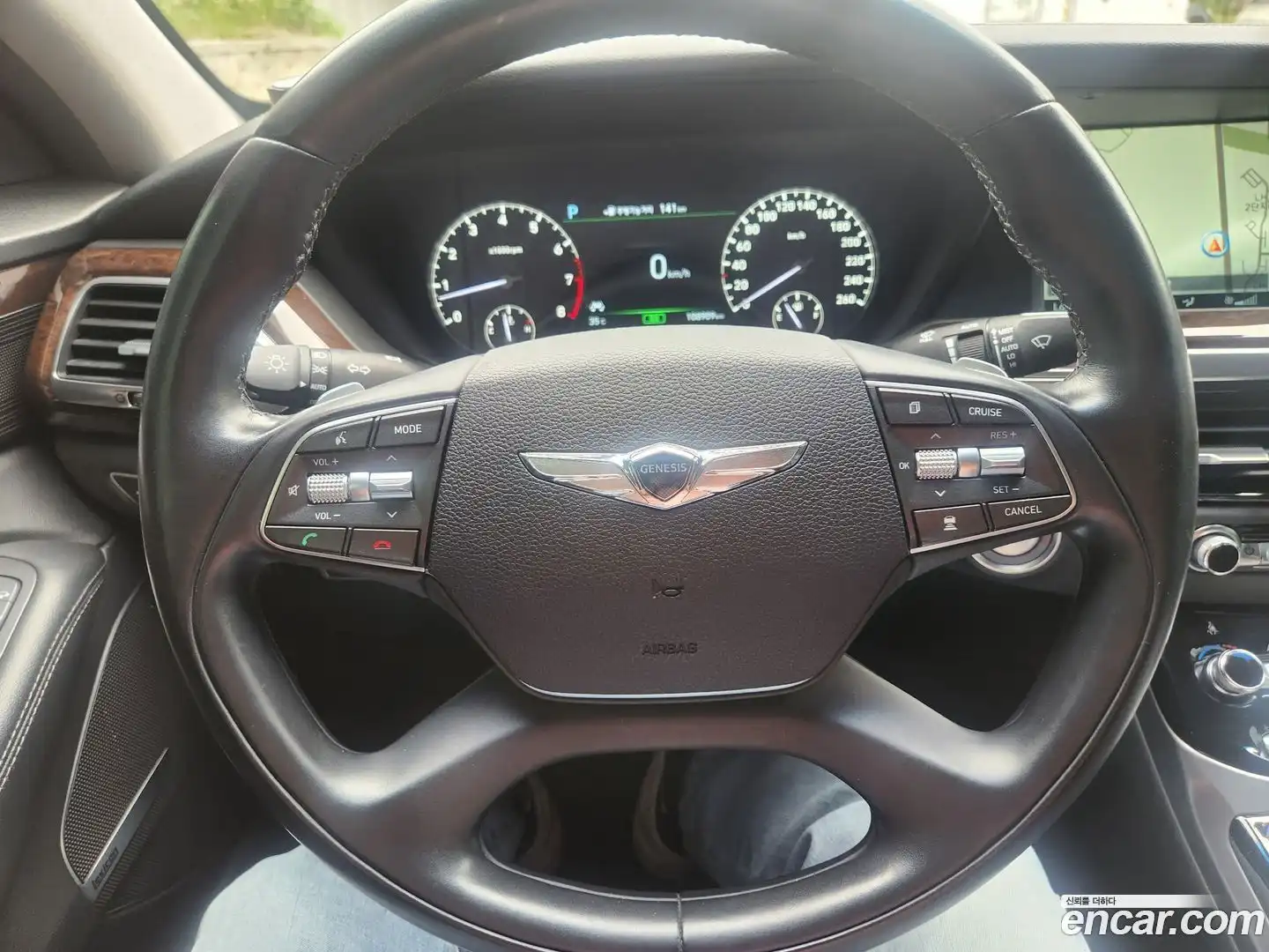EQ900 Genesis 2016.5-INNER-009
