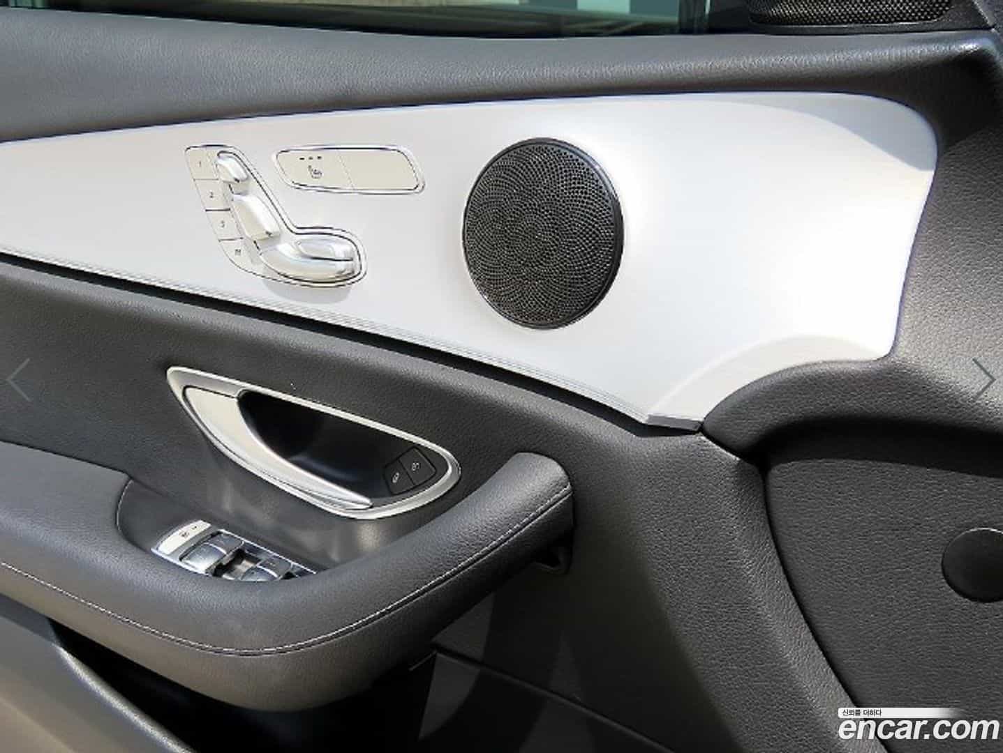 E-Class Mercedes-Benz 2020.11-OPTION-015