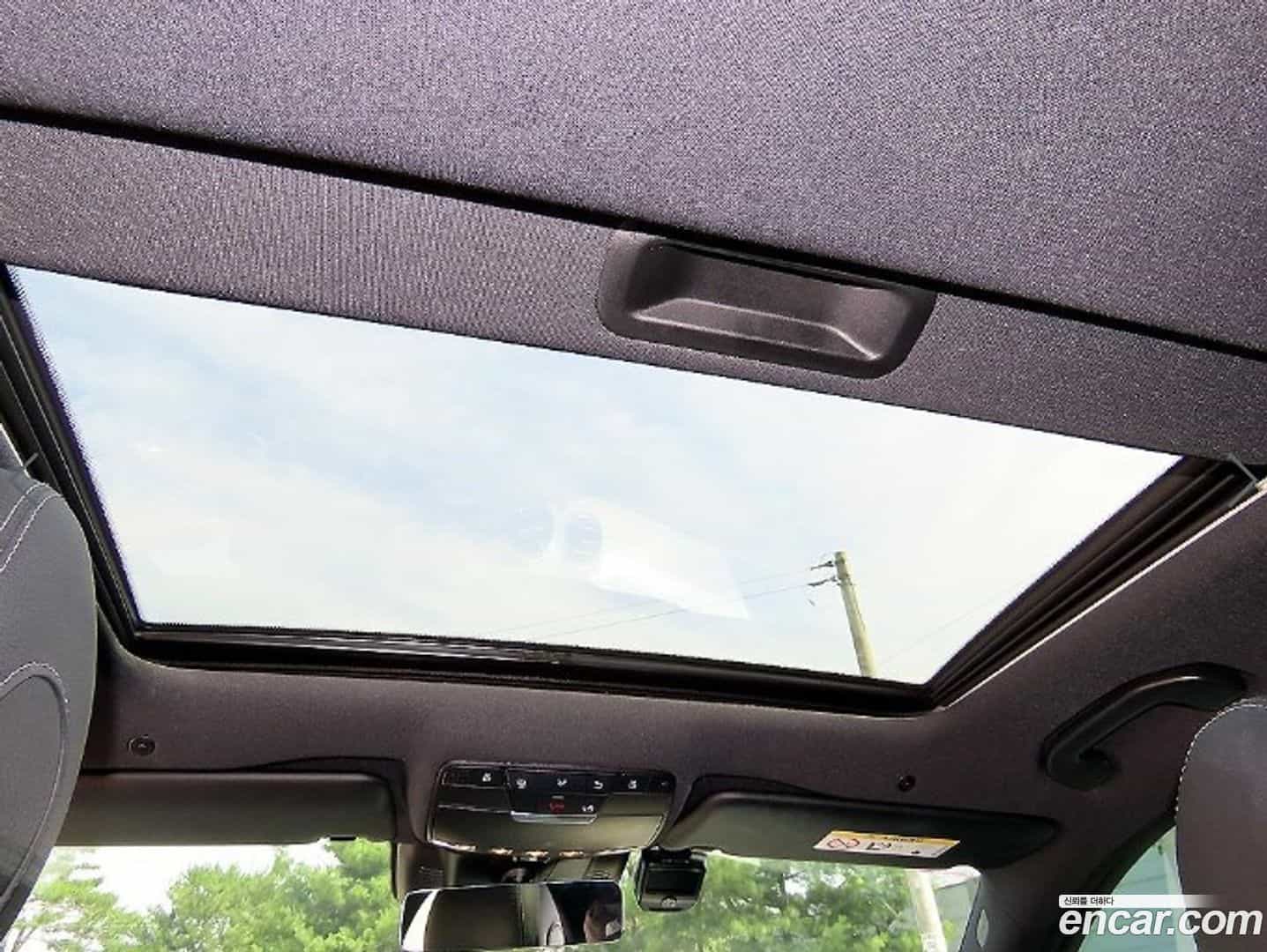 E-Class Mercedes-Benz 2020.11-OPTION-021