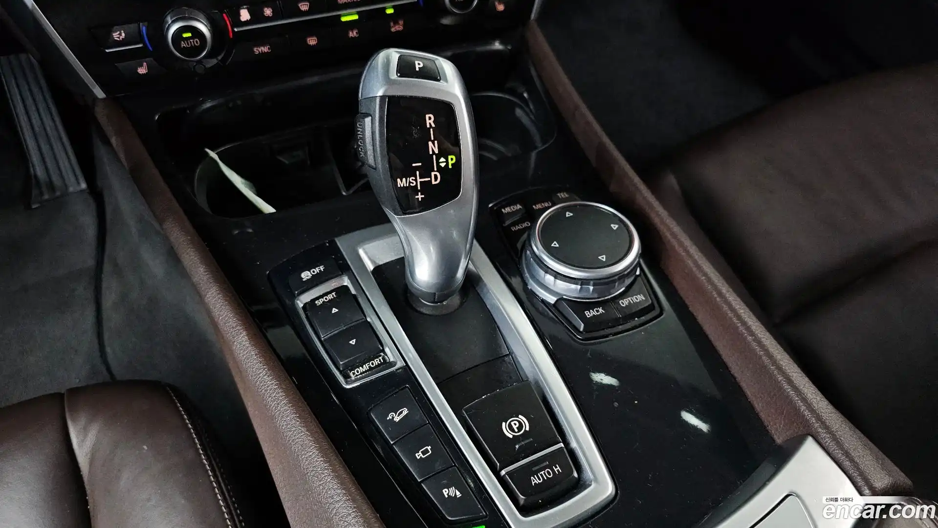 Gran Turismo BMW 2016.11-INNER-009