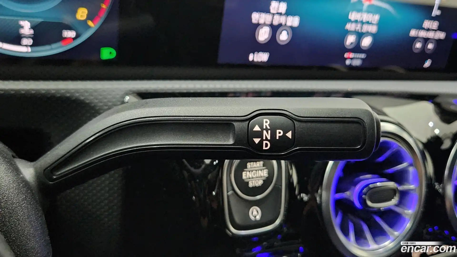 CLA-Class Mercedes-Benz 2021.11-OPTION-019