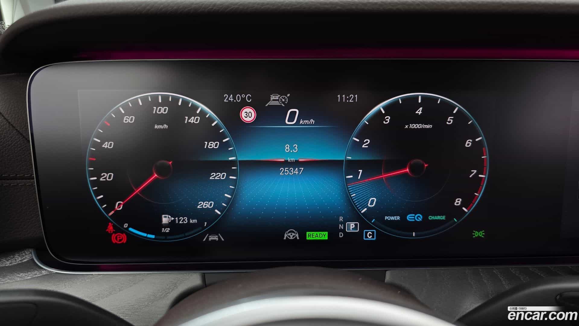 CLS-Class Mercedes-Benz 2021.2-INNER-008