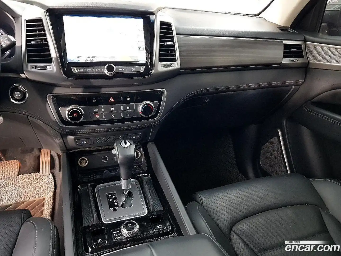 Rexton KG Mobility 2018.8-INNER-009