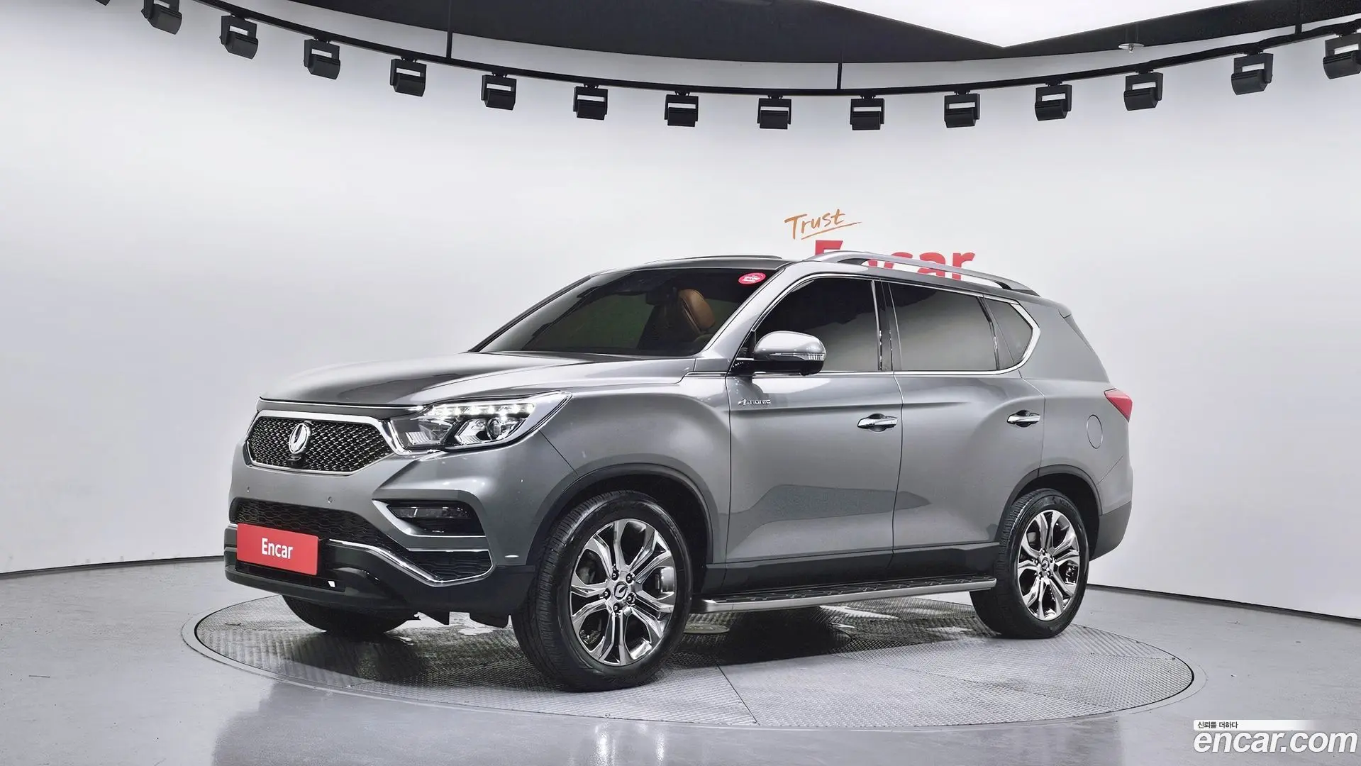Main__Slider__Photo:Rexton KG Mobility 2018.2-0