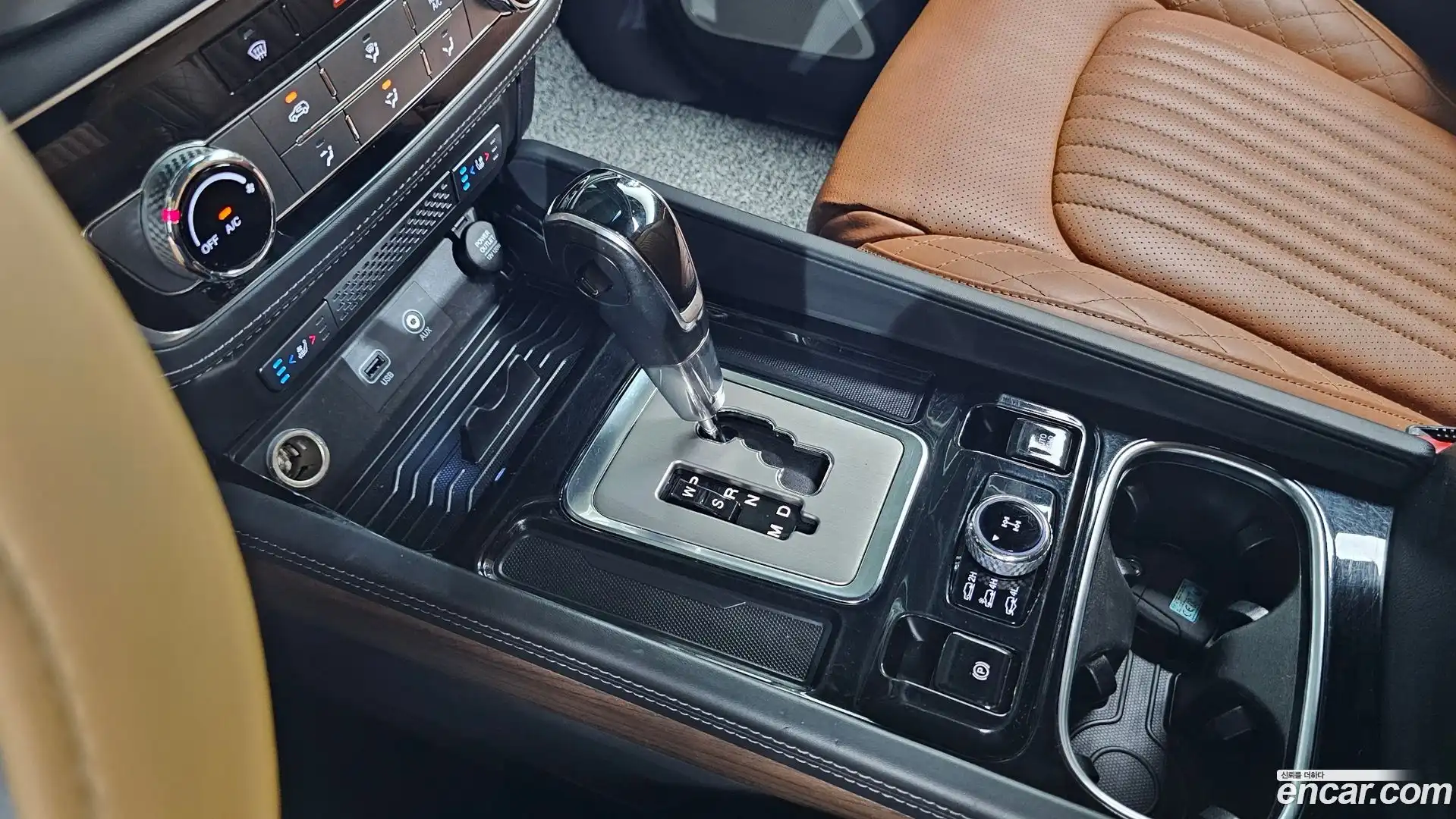 Rexton KG Mobility 2018.2-INNER-009