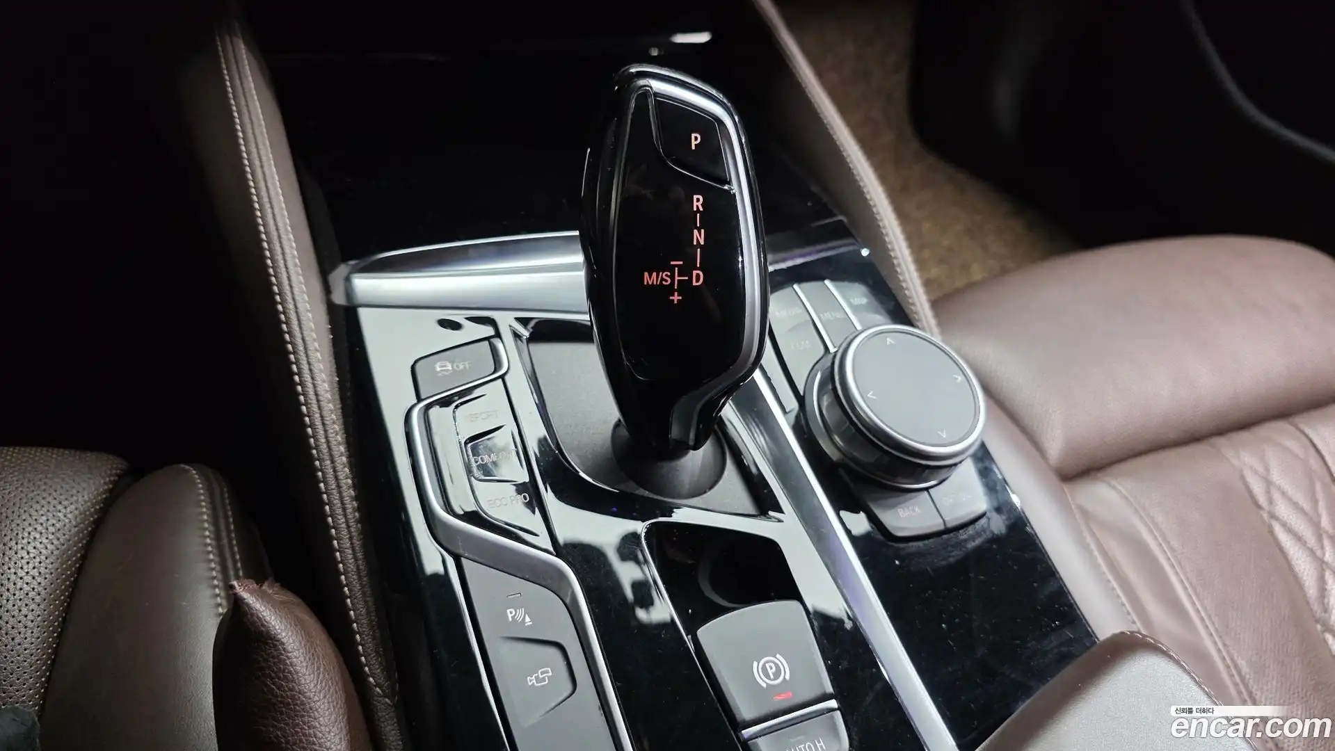 5-Series BMW 2019.3-INNER-009