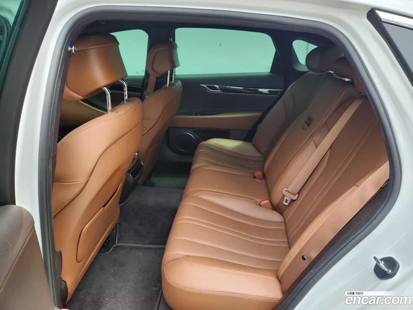 G80 Genesis 2022.2-INNER-008